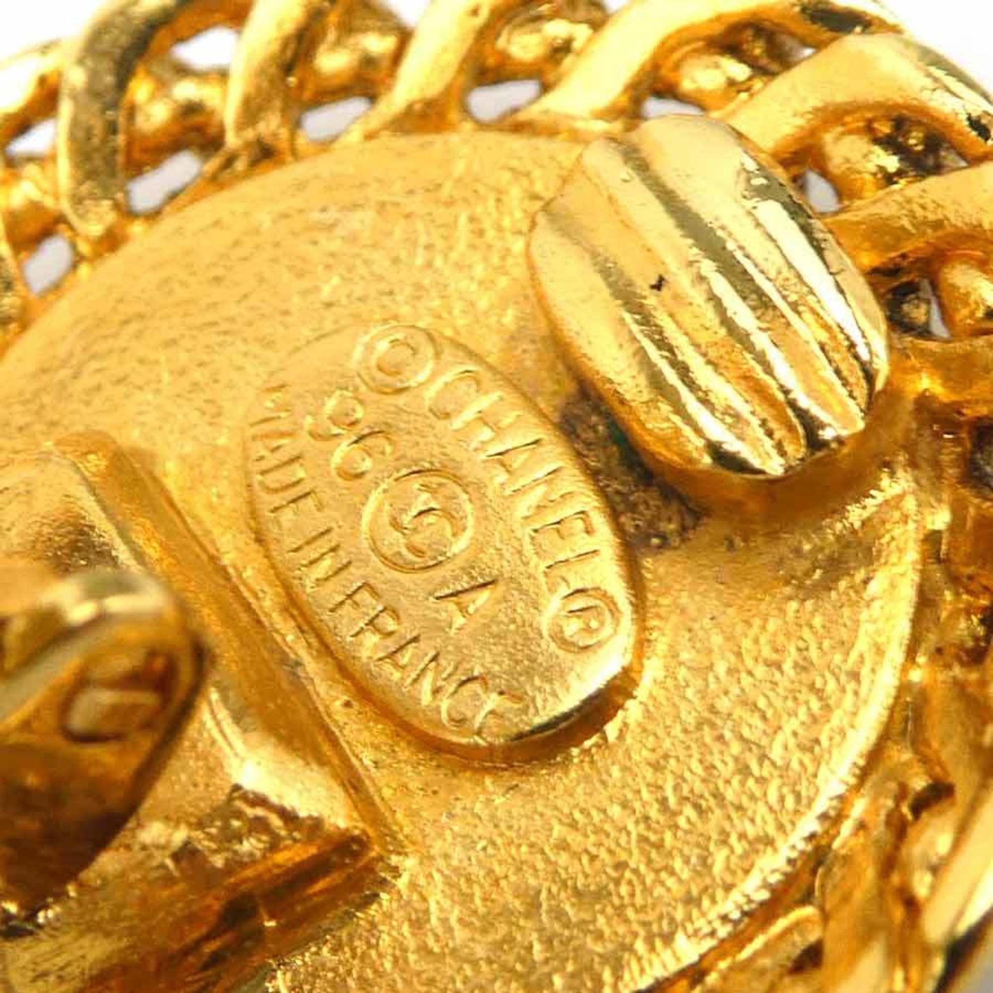 CHANEL Medallion Metal Gold Earrings for Women, Free Shipping e61507i