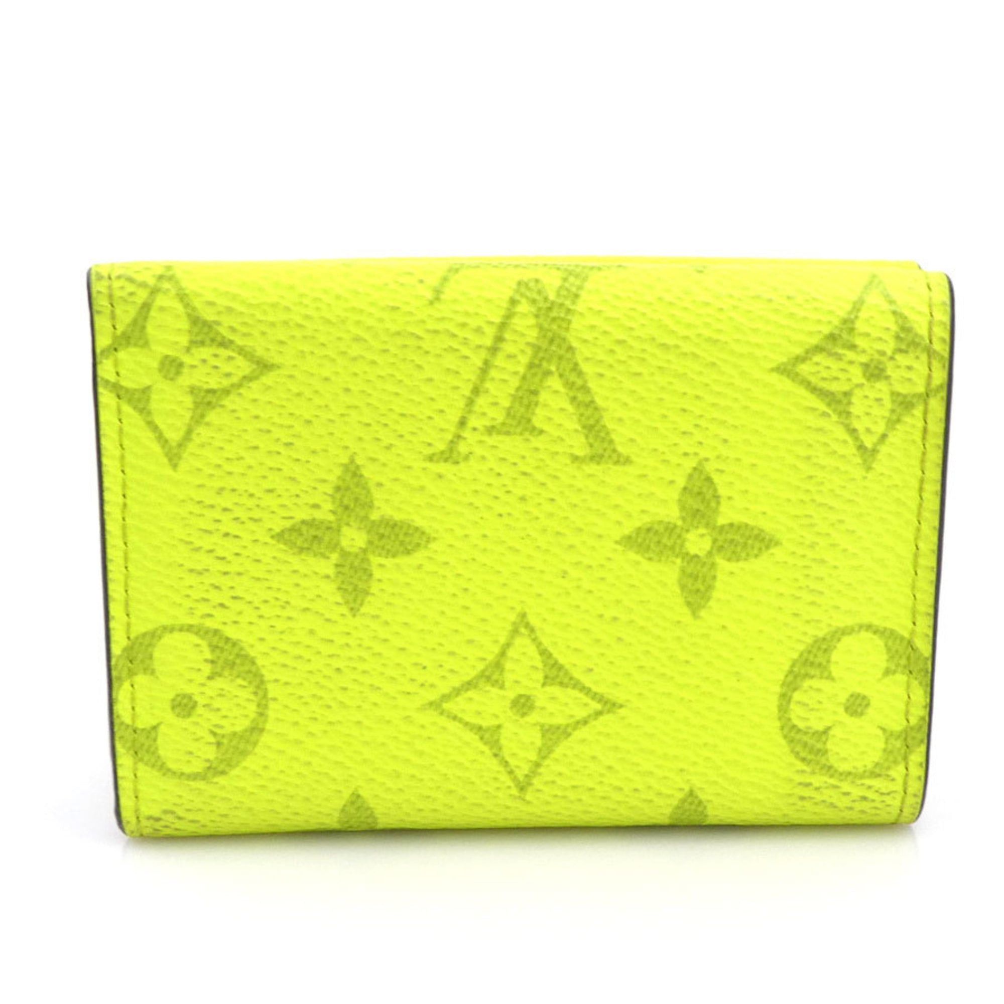 Louis Vuitton Louis Vuitton Taiga Lama Discovery Tri-fold Wallet, Compact Leather, Green Yellow and Silver, Men's, M67629, Free Shipping, e61503 Size ONE SIZE - 2 Thumbnail