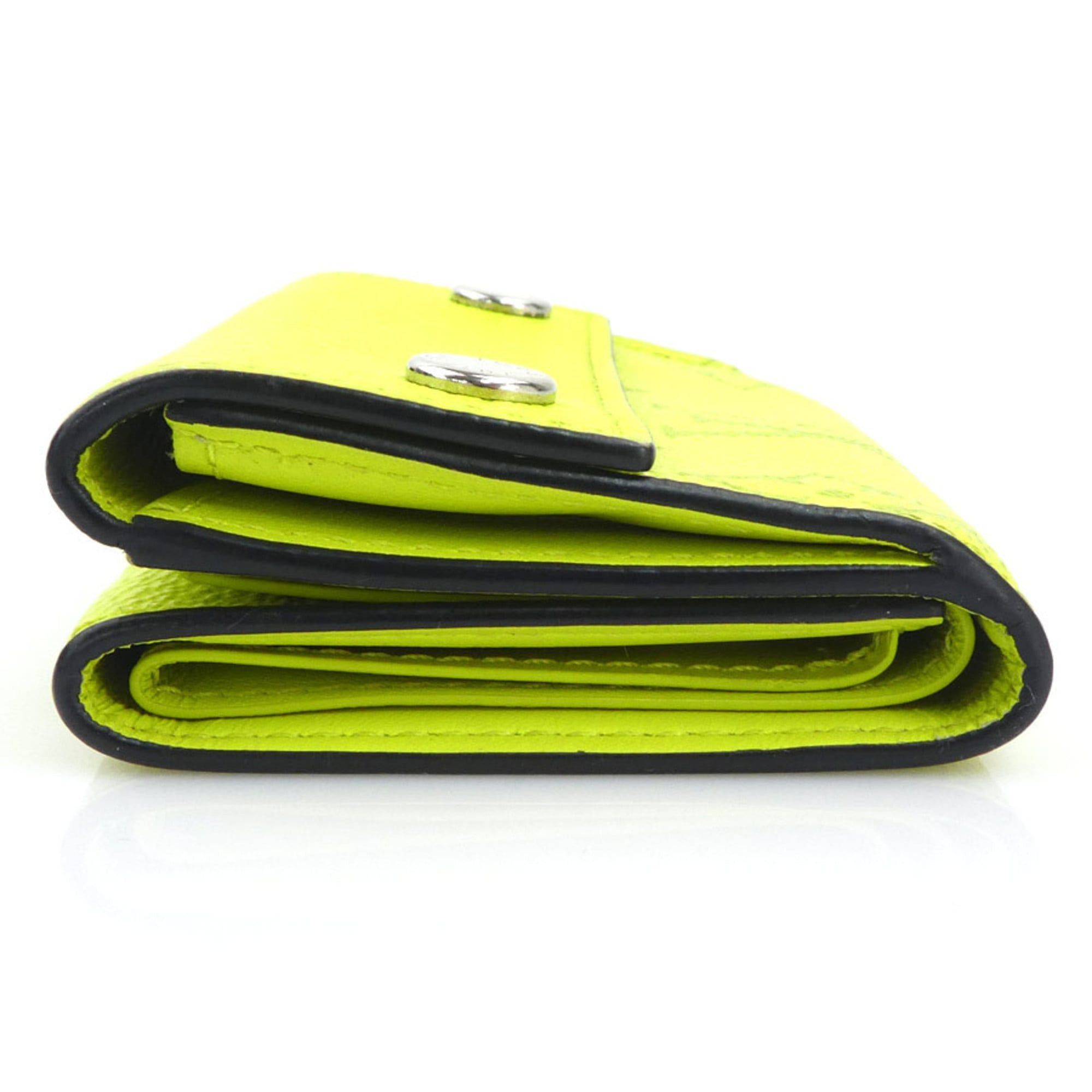 Louis Vuitton Louis Vuitton Taiga Lama Discovery Tri-fold Wallet, Compact Leather, Green Yellow and Silver, Men's, M67629, Free Shipping, e61503 Size ONE SIZE - 4 Thumbnail