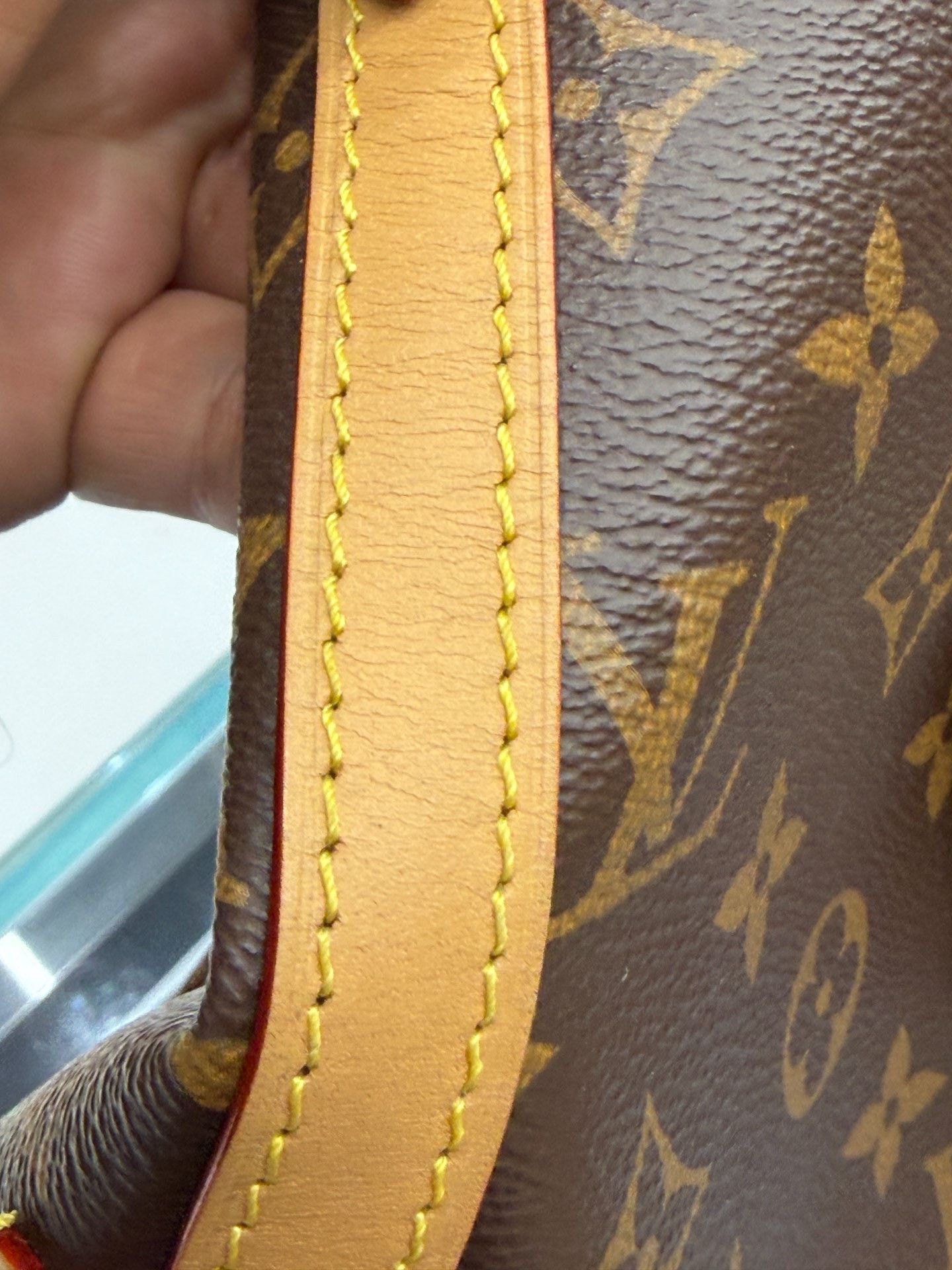 Louis Vuitton Louis Vuitton Small Carryall Monogram Size ONE SIZE - 4 Thumbnail