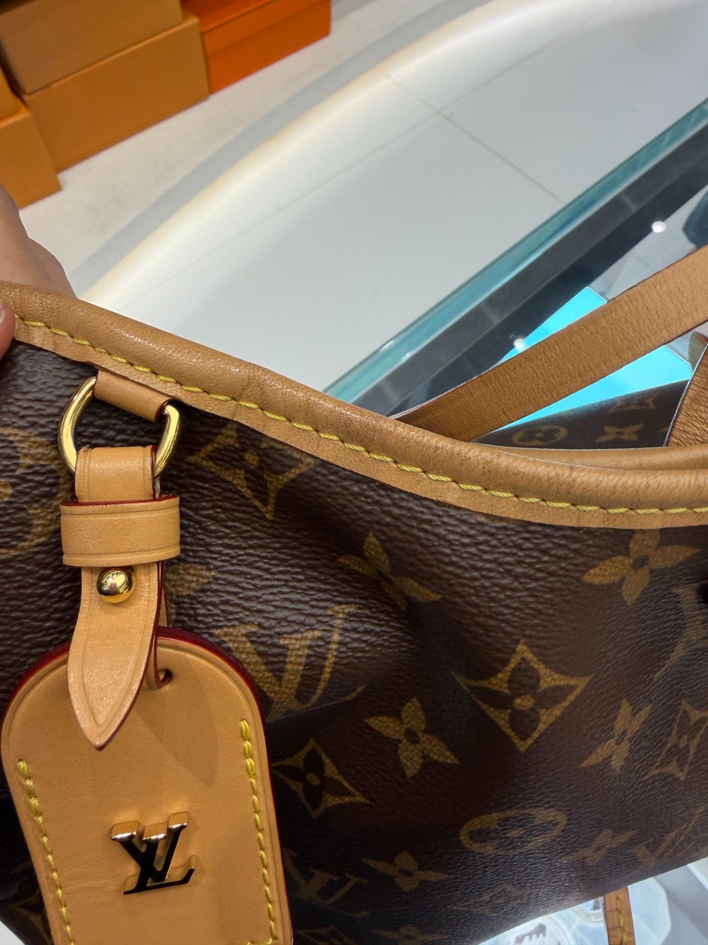 Louis Vuitton Louis Vuitton Small Carryall Monogram Size ONE SIZE - 2 Thumbnail