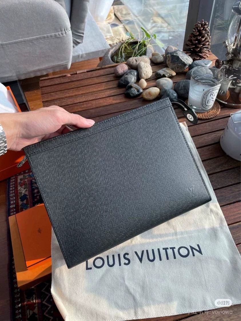 Louis Vuitton Louis Vuitton Pochette Voyage Toiletry Pouch Size ONE SIZE - 4 Thumbnail