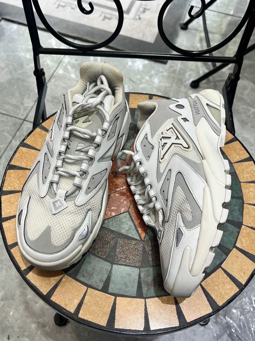 Louis Vuitton Louis Vuitton LV RunnerTatic Sneakers Size US 6.5 / EU 39-40 - 3 Thumbnail