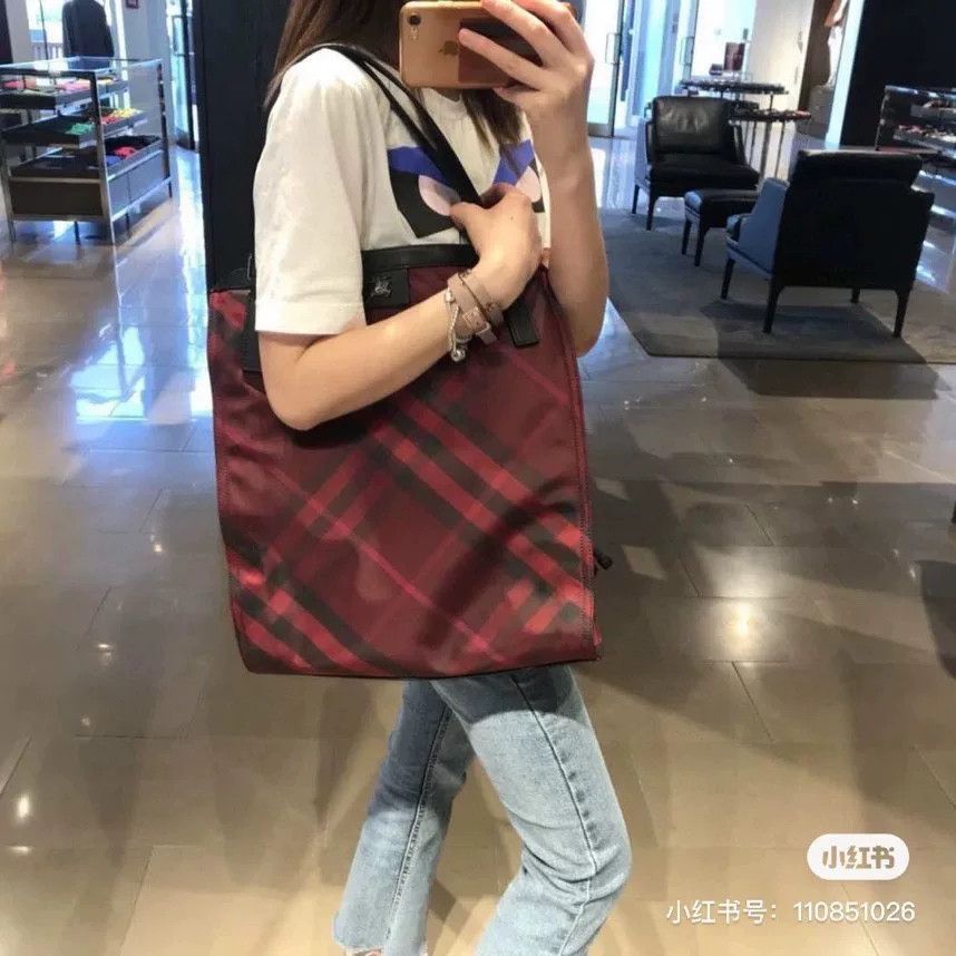 Burberry Burberry Classic Check Tote Bag Size ONE SIZE - 5 Thumbnail