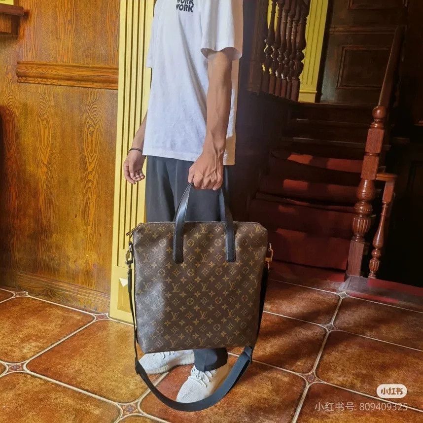 Louis Vuitton Louis Vuitton Men's Monogram Business Briefcase Size ONE SIZE - 4 Thumbnail