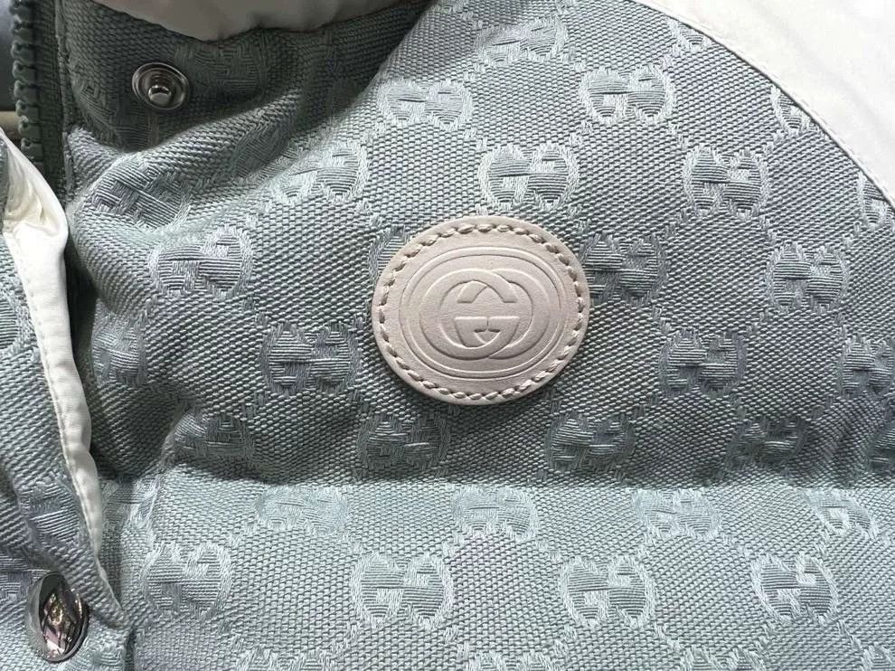 Gucci Gucci New Colorblock Logo Print Down Vest Size XS / US 0-2 / IT 36-38 - 3 Thumbnail