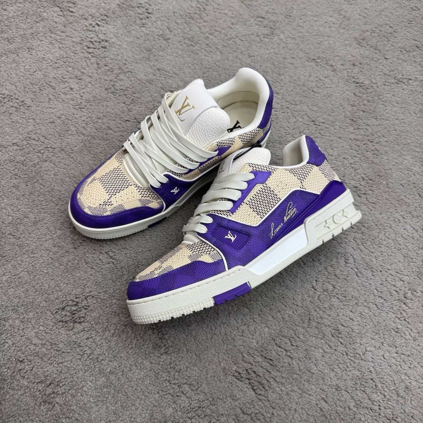 Louis Vuitton Louis Vuitton Purple Check Unisex Size 40.5 Size US 7.5 / EU 40-41 - 2 Thumbnail