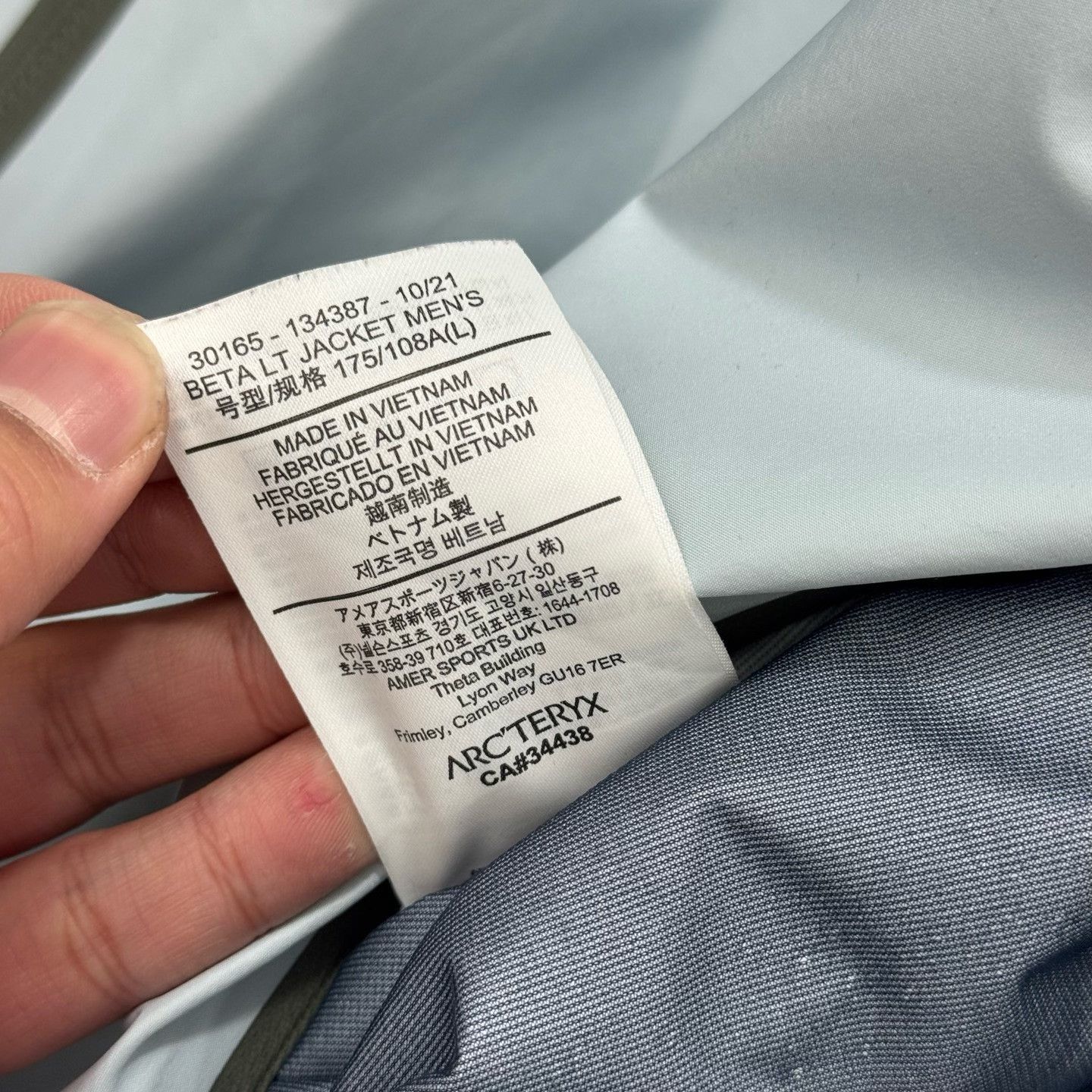 Arc'teryx Arcteryx Beta LT Hardshell Jacket Size US L / EU 52-54 / 3 - 4 Thumbnail
