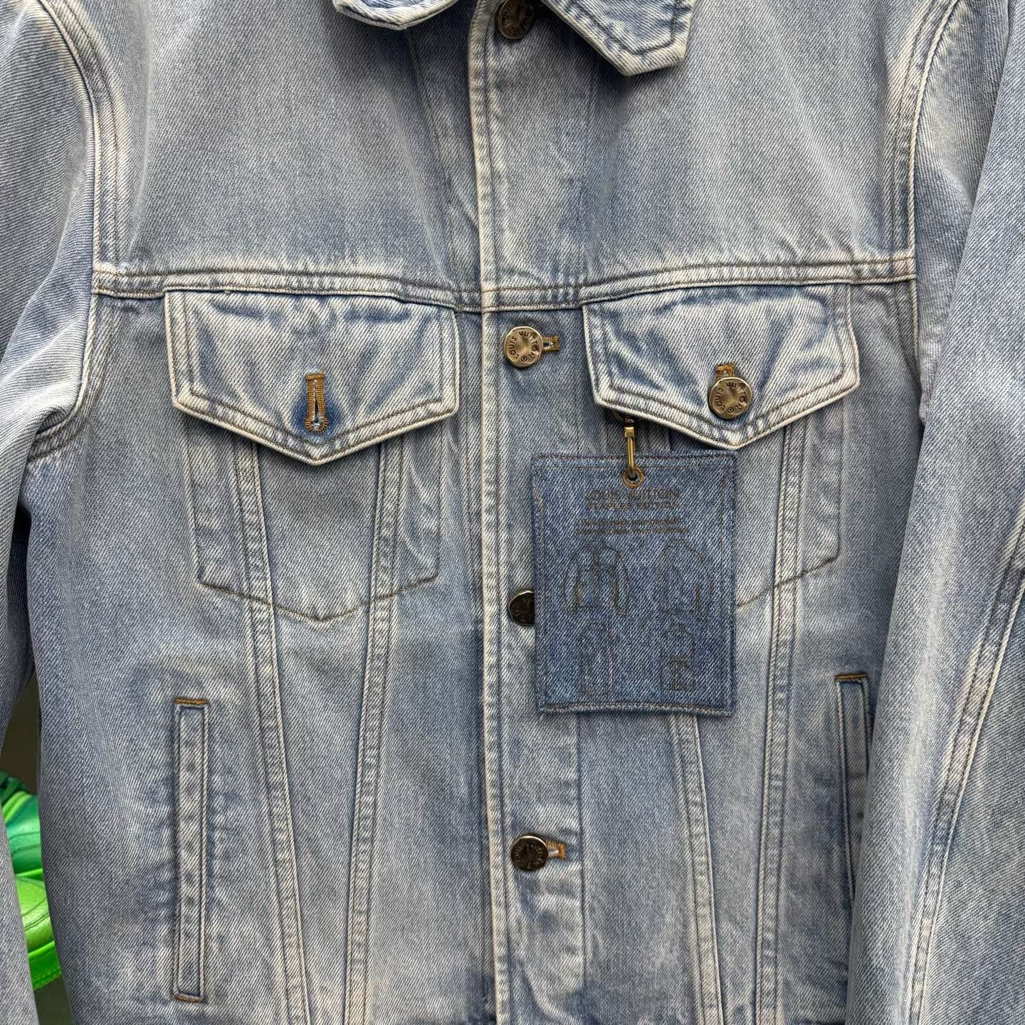 Louis Vuitton Louis Vuitton Light Blue Denim Jacket Size 46 Size US S / EU 44-46 / 1 - 2 Thumbnail