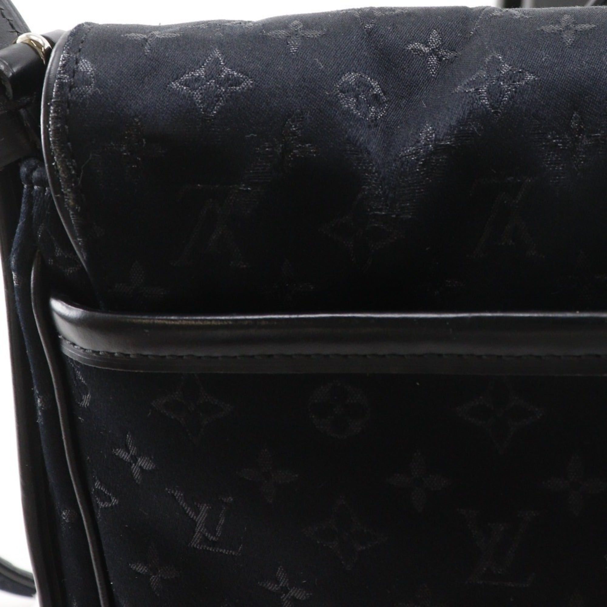 Louis Vuitton Louis Vuitton Musette Shoulder Bag, Comte de Fée, M92273, Monogram Satin, Vernis, and Porcelain, 2002, Black, SR0032, A5, Magnetic closure, Women's Size ONE SIZE - 12 Thumbnail