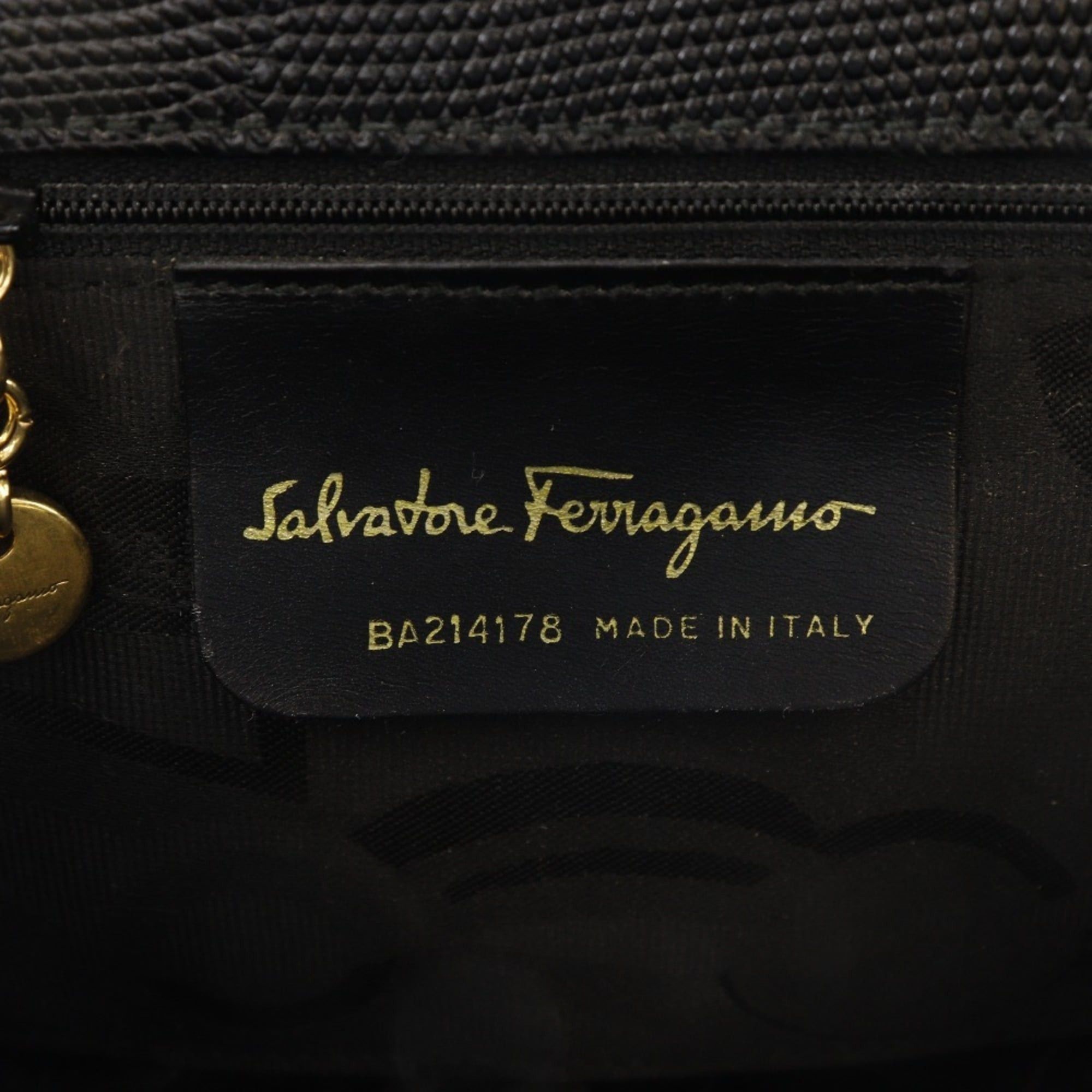 Salvatore Ferragamo Salvatore Ferragamo Vara Ribbon Handbag BA214178, Embossed Leather, Black, Magnetic closure, Women's Size ONE SIZE - 16 Thumbnail