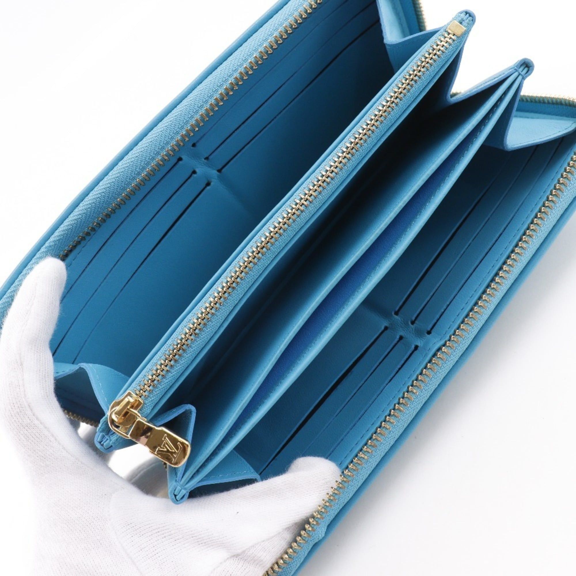 Louis Vuitton Louis Vuitton Zippy Wallet, Coussin Monogram Embossed Long Wallet M81512, Lamb Leather with Turquoise and Blue Design, Unisex Size ONE SIZE - 8 Thumbnail