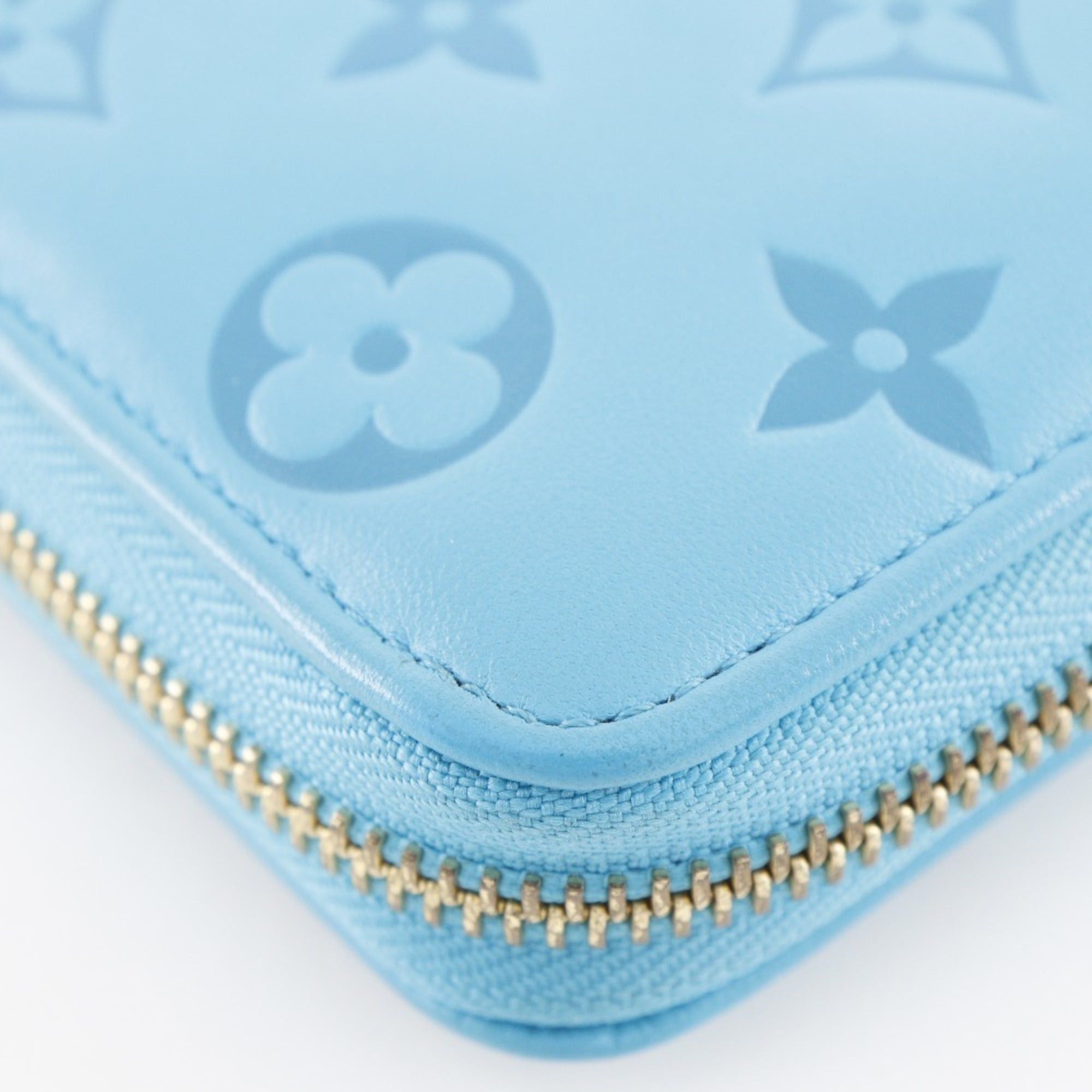 Louis Vuitton Louis Vuitton Zippy Wallet, Coussin Monogram Embossed Long Wallet M81512, Lamb Leather with Turquoise and Blue Design, Unisex Size ONE SIZE - 6 Thumbnail