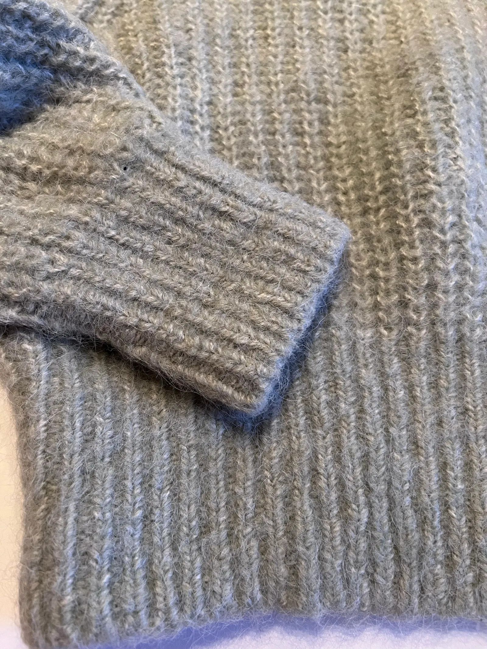 H&M H&M STUDIO Sweater Size S / US 4 / IT 40 - 5 Thumbnail