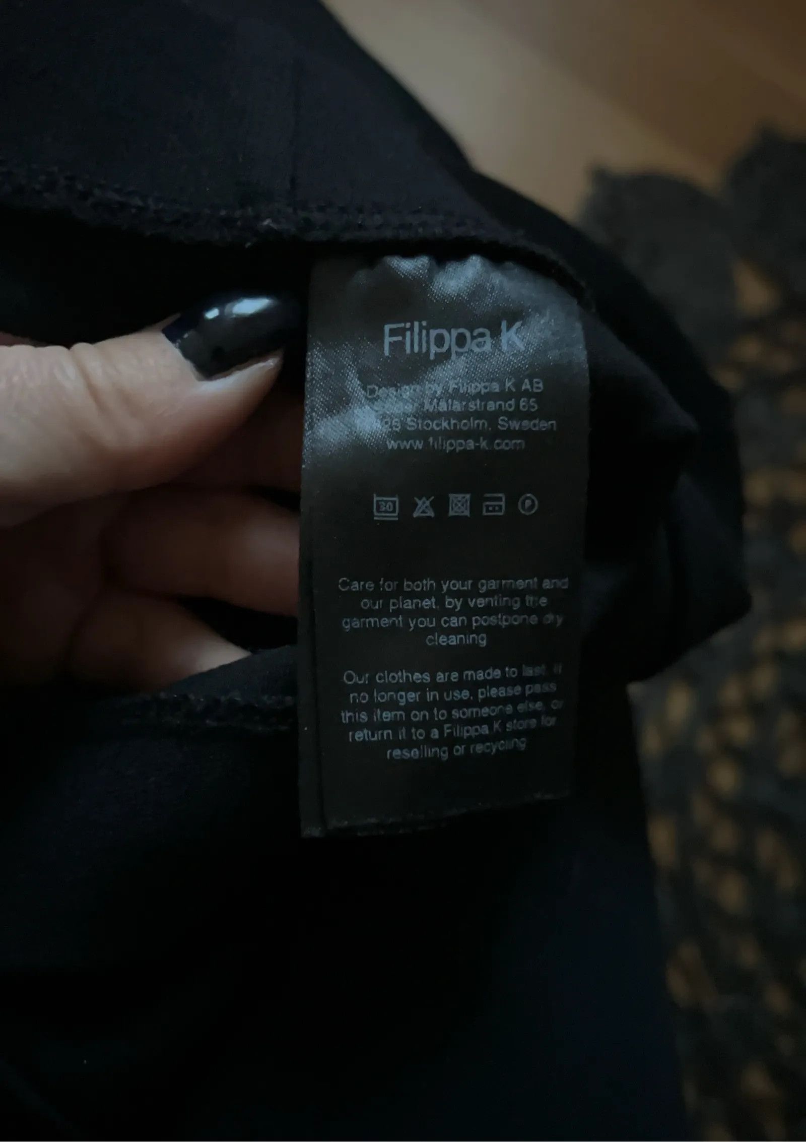 Filippa K Filippa K Skirt Size 25" / US 0 / IT 36 - 3 Thumbnail