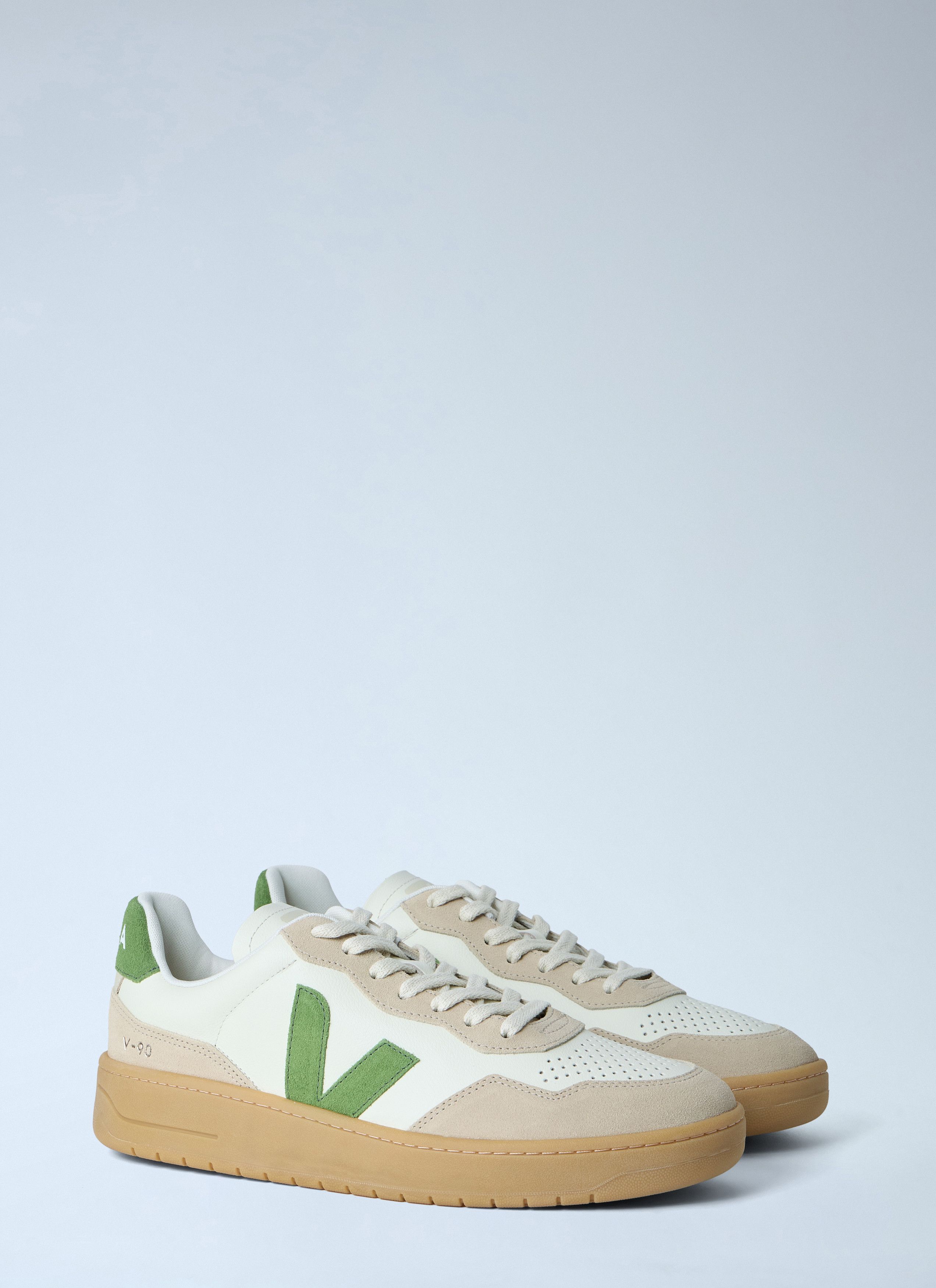 Veja V-90 Sneakers Size US 11 / IT 41 - 2 Thumbnail
