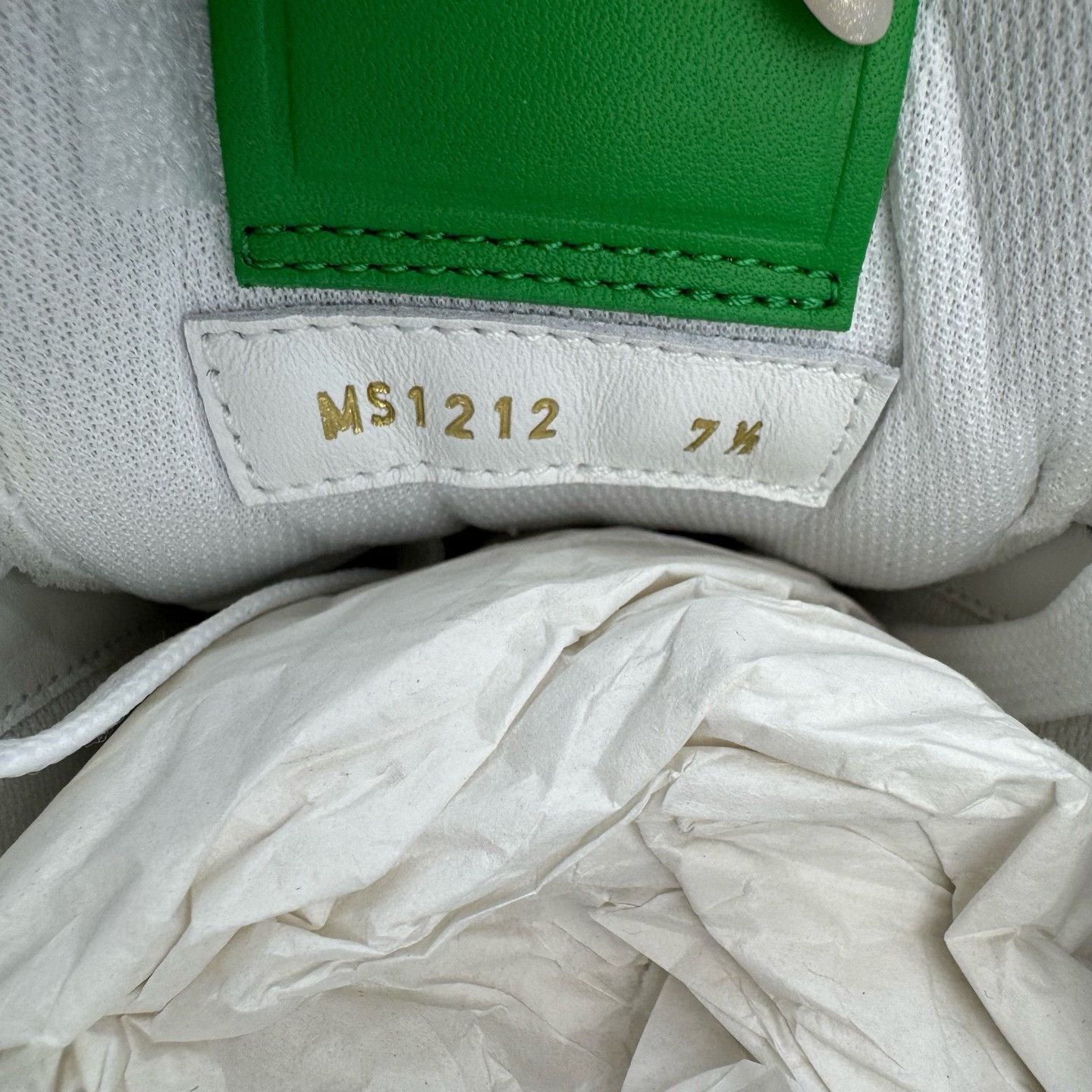 Louis Vuitton Louis Vuitton Monogram Embossed White Green Trainer Size US 8.5 / EU 41-42 - 3 Thumbnail