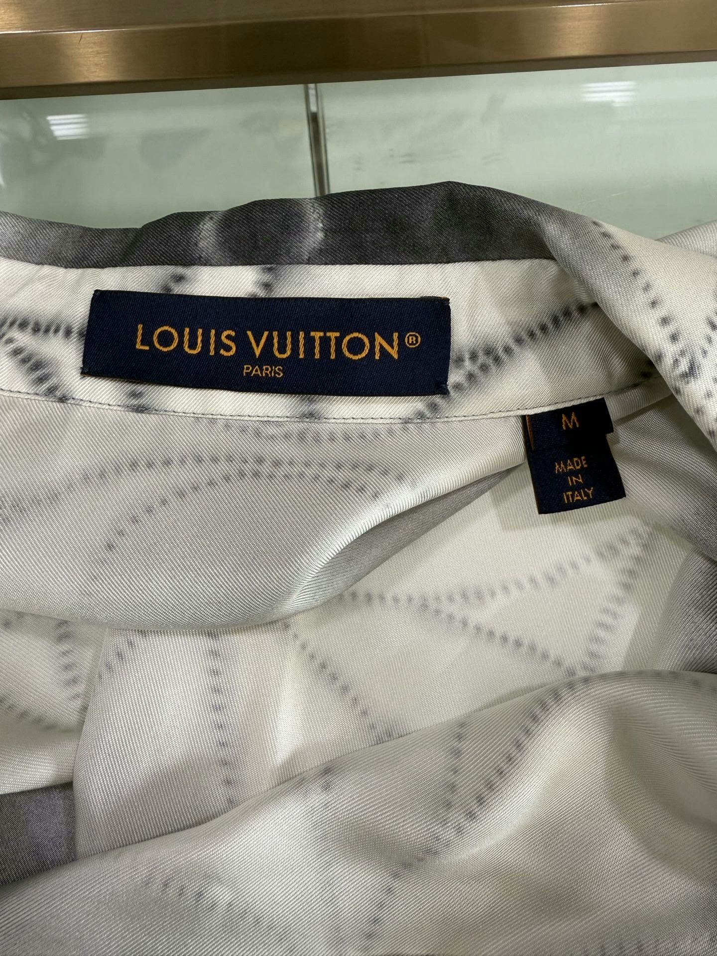 Louis Vuitton Louis Vuitton Ink Flower Knit Shirt M Size US M / EU 48-50 / 2 - 3 Thumbnail