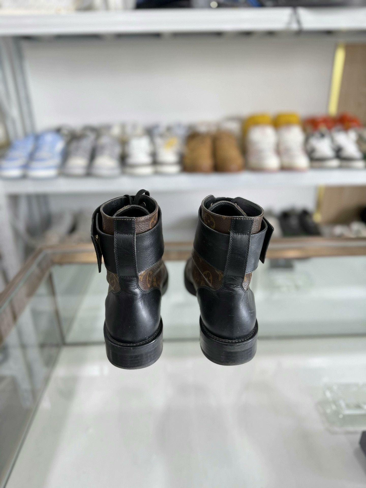 Louis Vuitton Louis Vuitton Monogram Ankle Boots Women's Size US 6.5 / IT 36.5 - 3 Thumbnail
