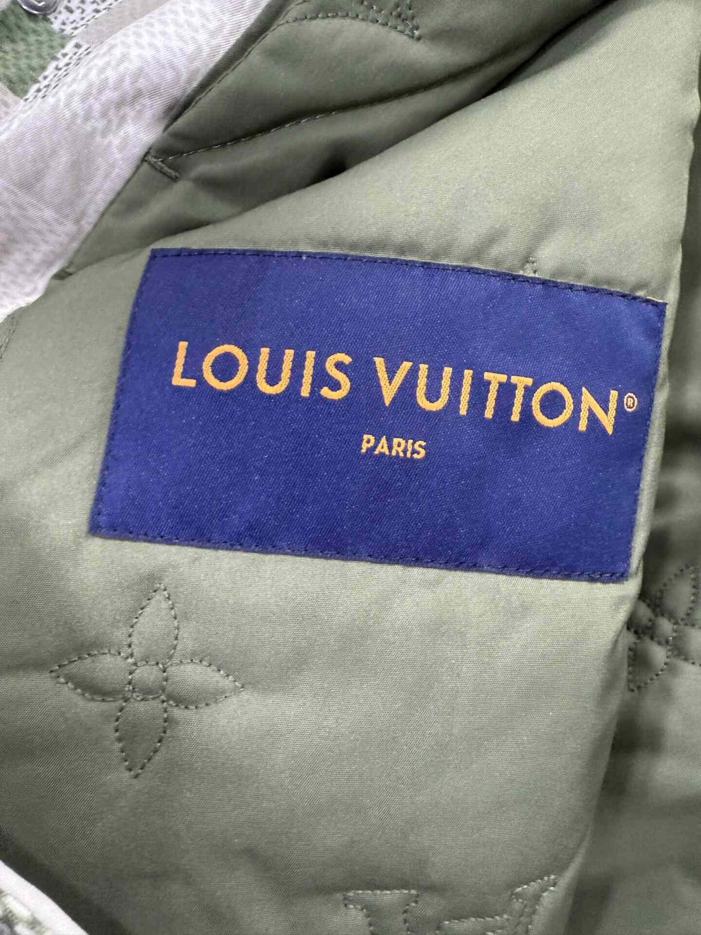 Louis Vuitton Louis Vuitton Camouflage Check Print Jacket Size US XL / EU 56 / 4 - 3 Thumbnail