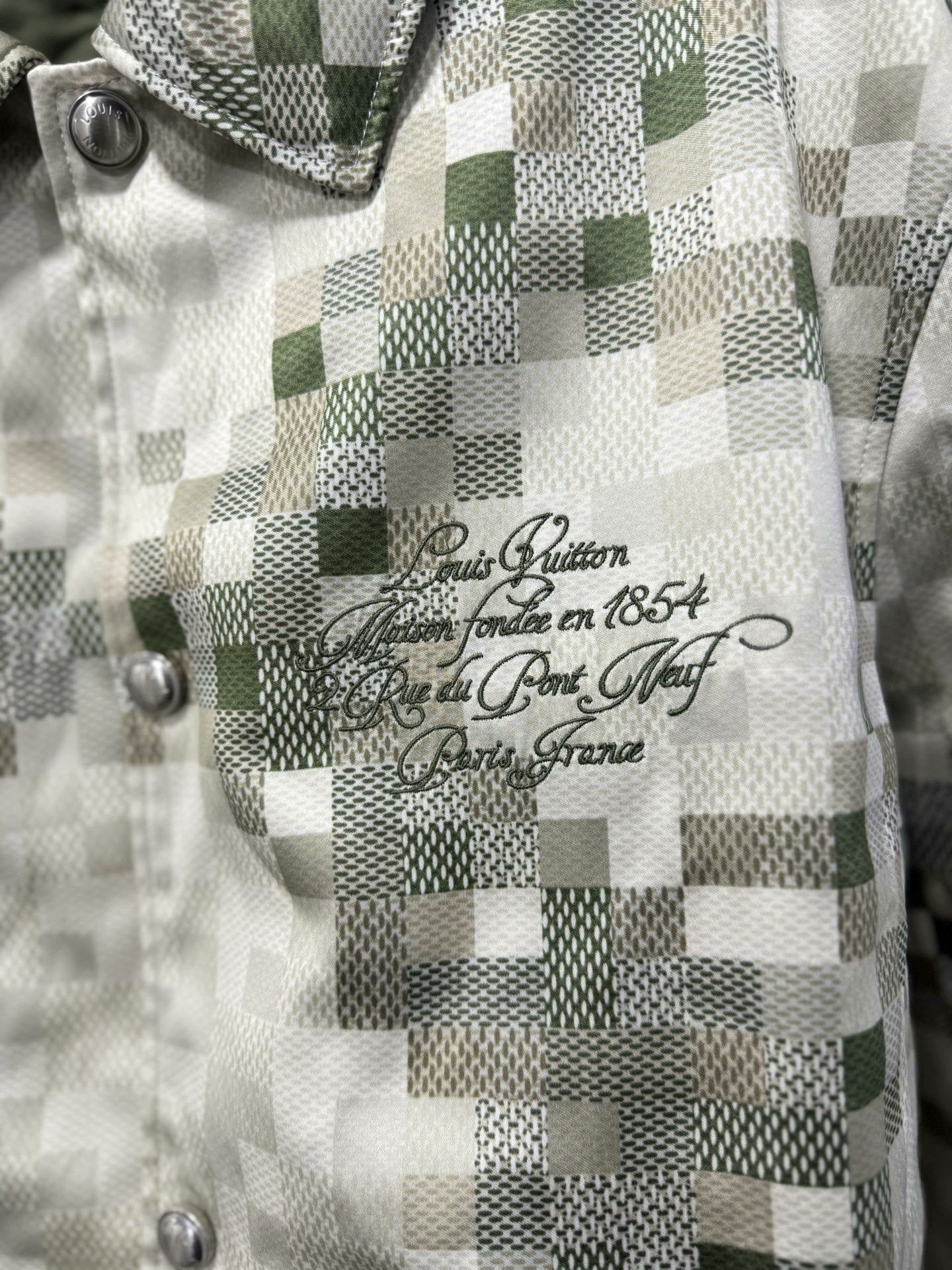 Louis Vuitton Louis Vuitton Camouflage Check Print Jacket Size US XL / EU 56 / 4 - 5 Thumbnail