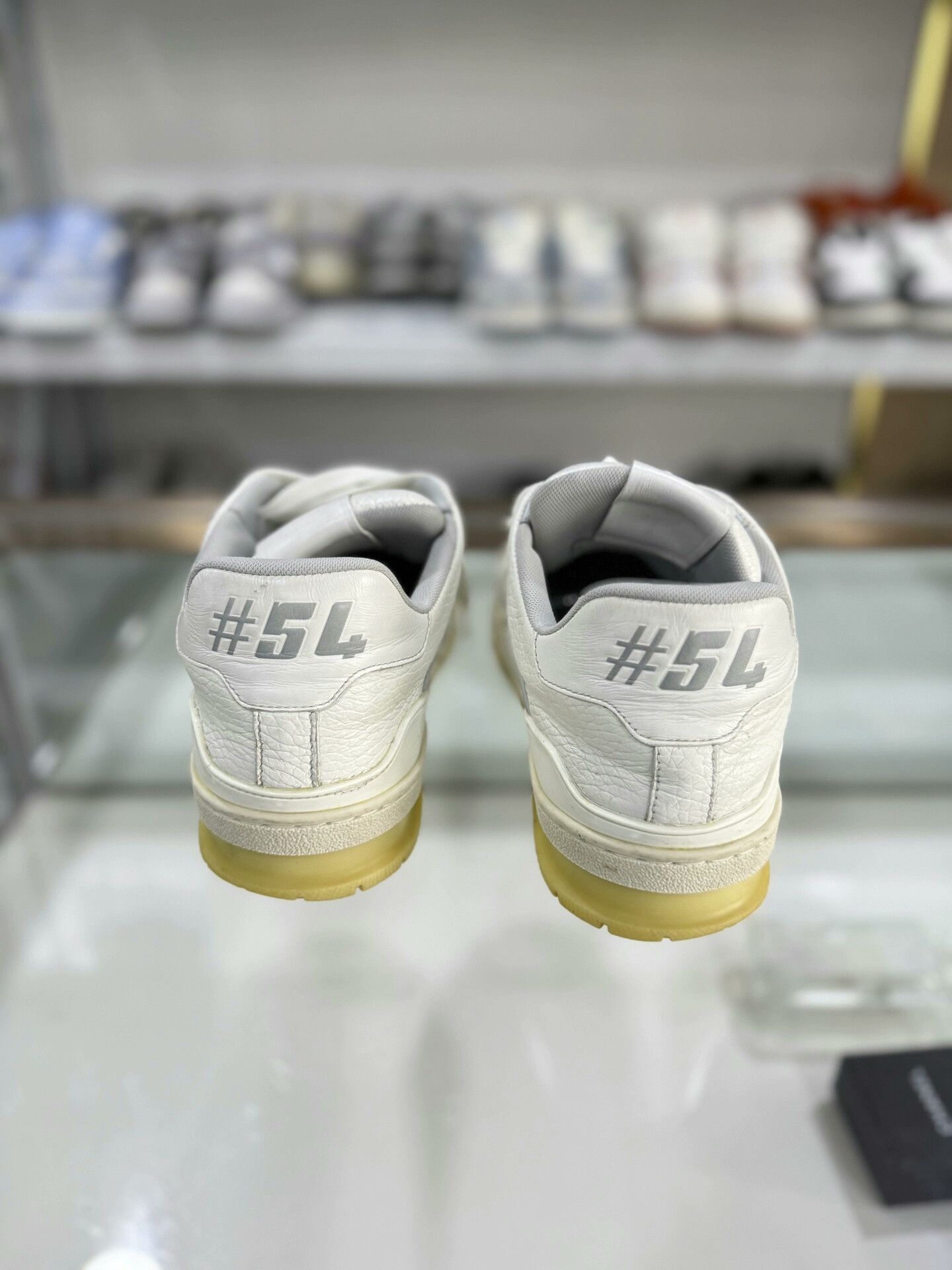 Louis Vuitton Louis Vuitton LV Trainer White Cement Size US 8 / EU 41 - 3 Thumbnail