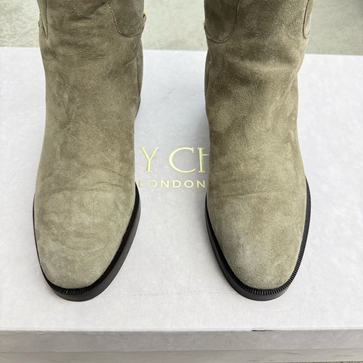 Jimmy Choo Jimmy Choo Suede Knee-High Boots 37.5 Size US 6.5 / IT 36.5 - 2 Thumbnail