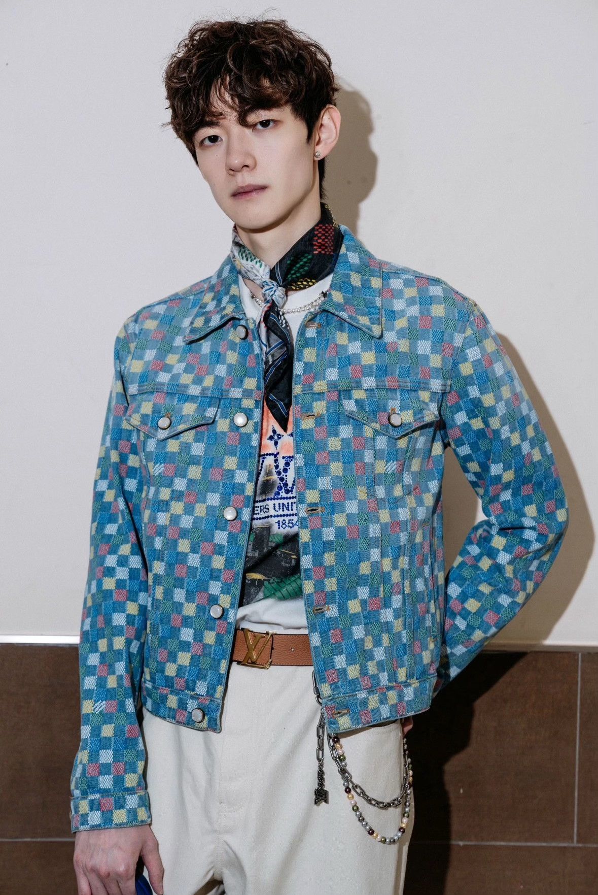 Louis Vuitton Louis Vuitton SS25 Colorful Checkerboard Denim Jacket Size US L / EU 52-54 / 3 - 3 Thumbnail