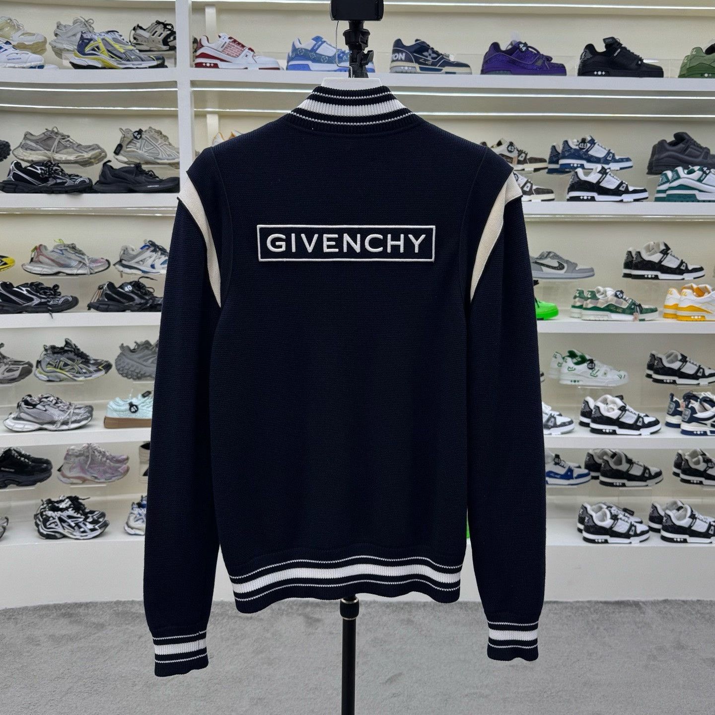 Givenchy Givenchy Classic Black White Baseball Jacket Size US L / EU 52-54 / 3 - 2 Thumbnail