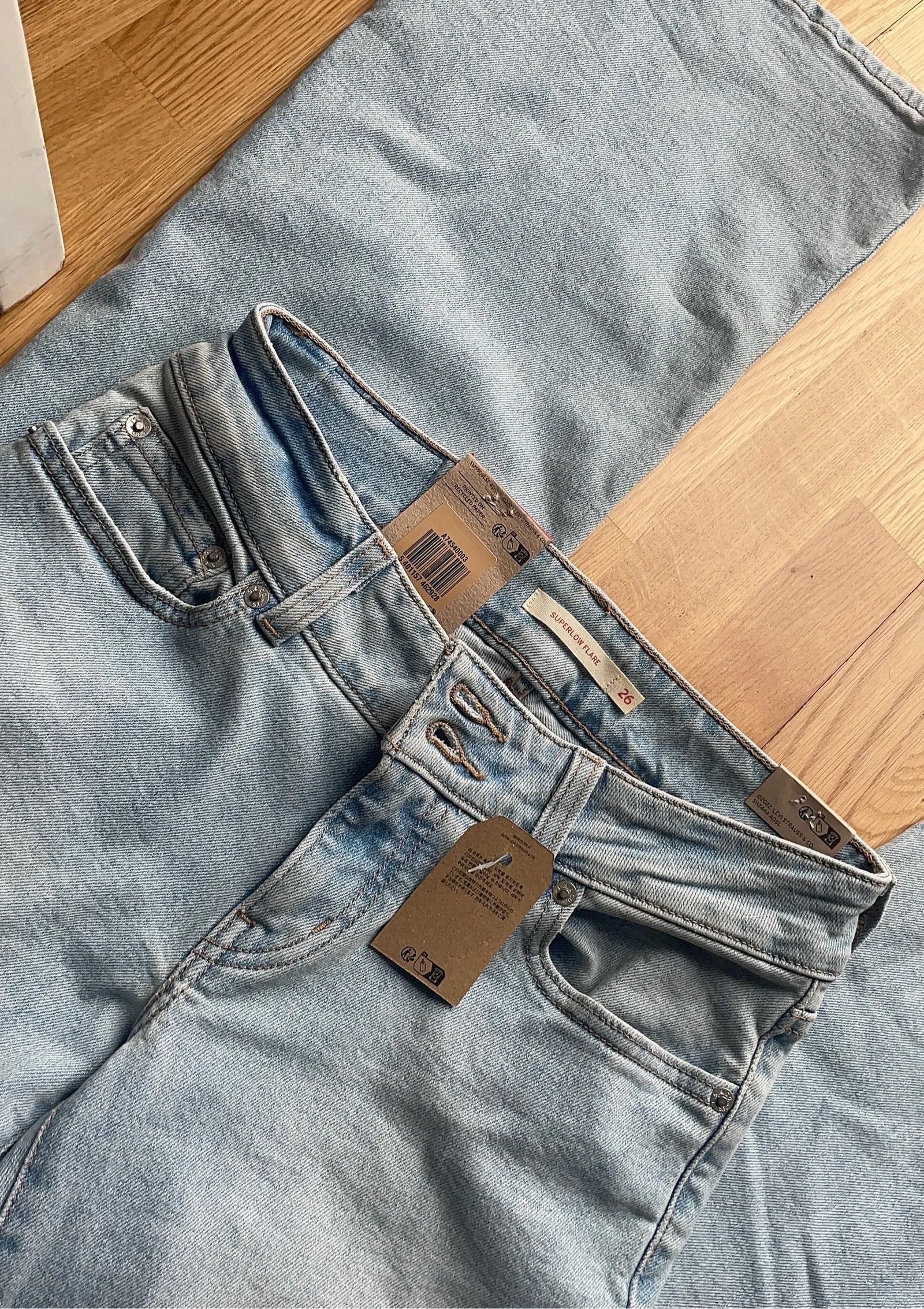 Levi's Levi's Levi’s Superlow Flare Jeans Size 25" / US 0 / IT 36 - 5 Thumbnail