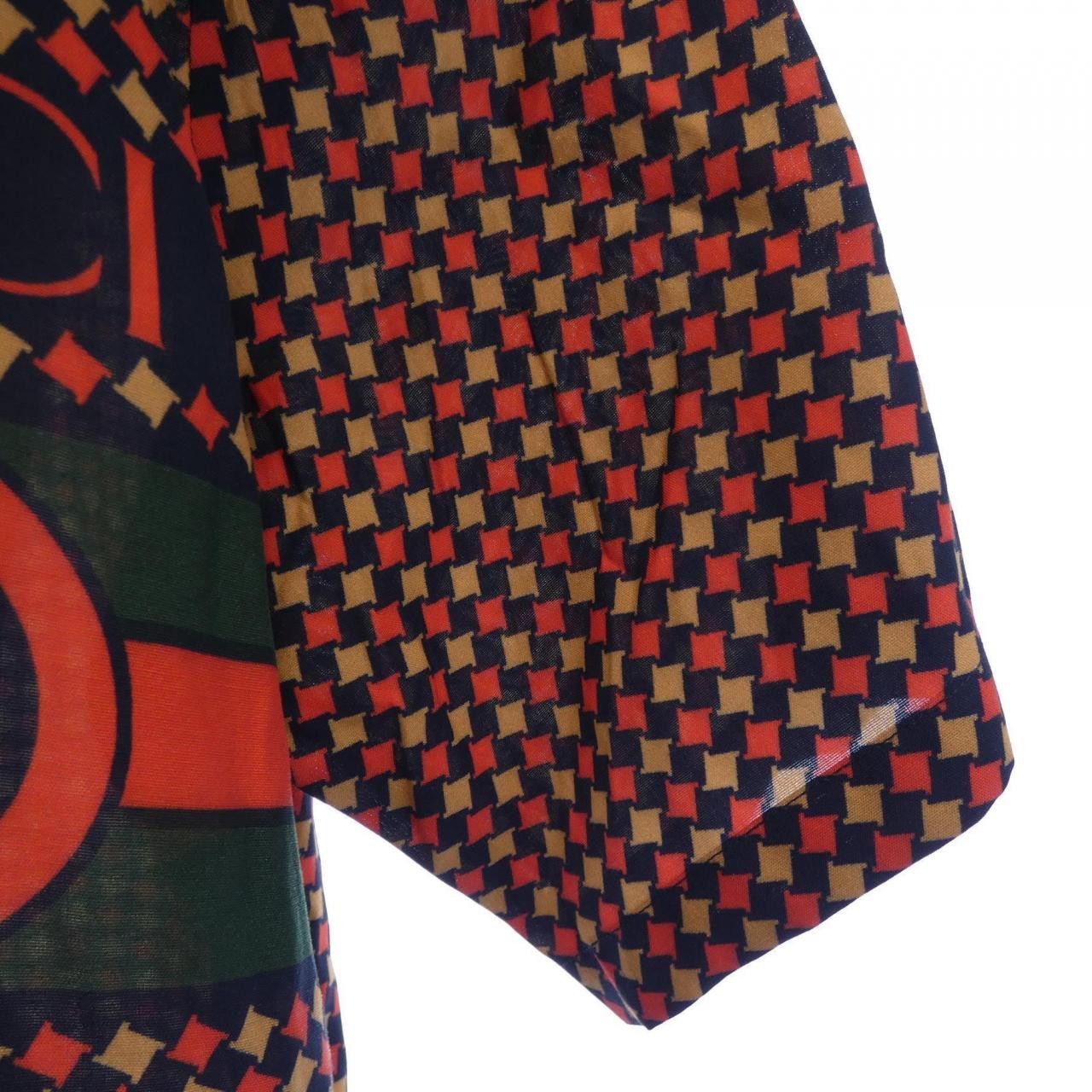 Gucci Gucci Gucci S/S Shirt Silk Shirt Textile Tops 731961ZAL6I DUTY FREE for USA Size ONE SIZE - 6 Thumbnail