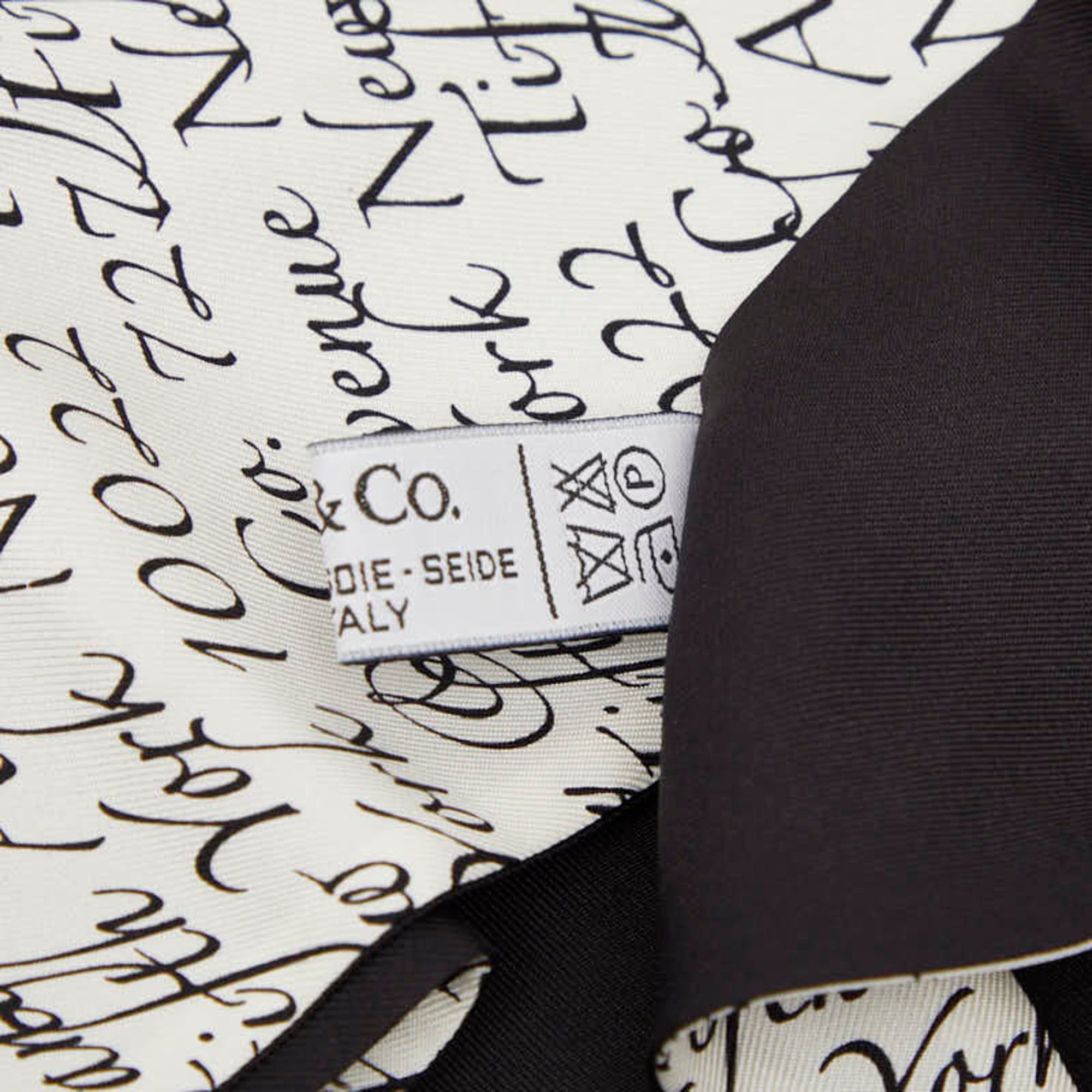 Tiffany & Co. Tiffany & Co. scarf, muffler, ribbon white and black silk, women's. Size ONE SIZE - 5 Thumbnail
