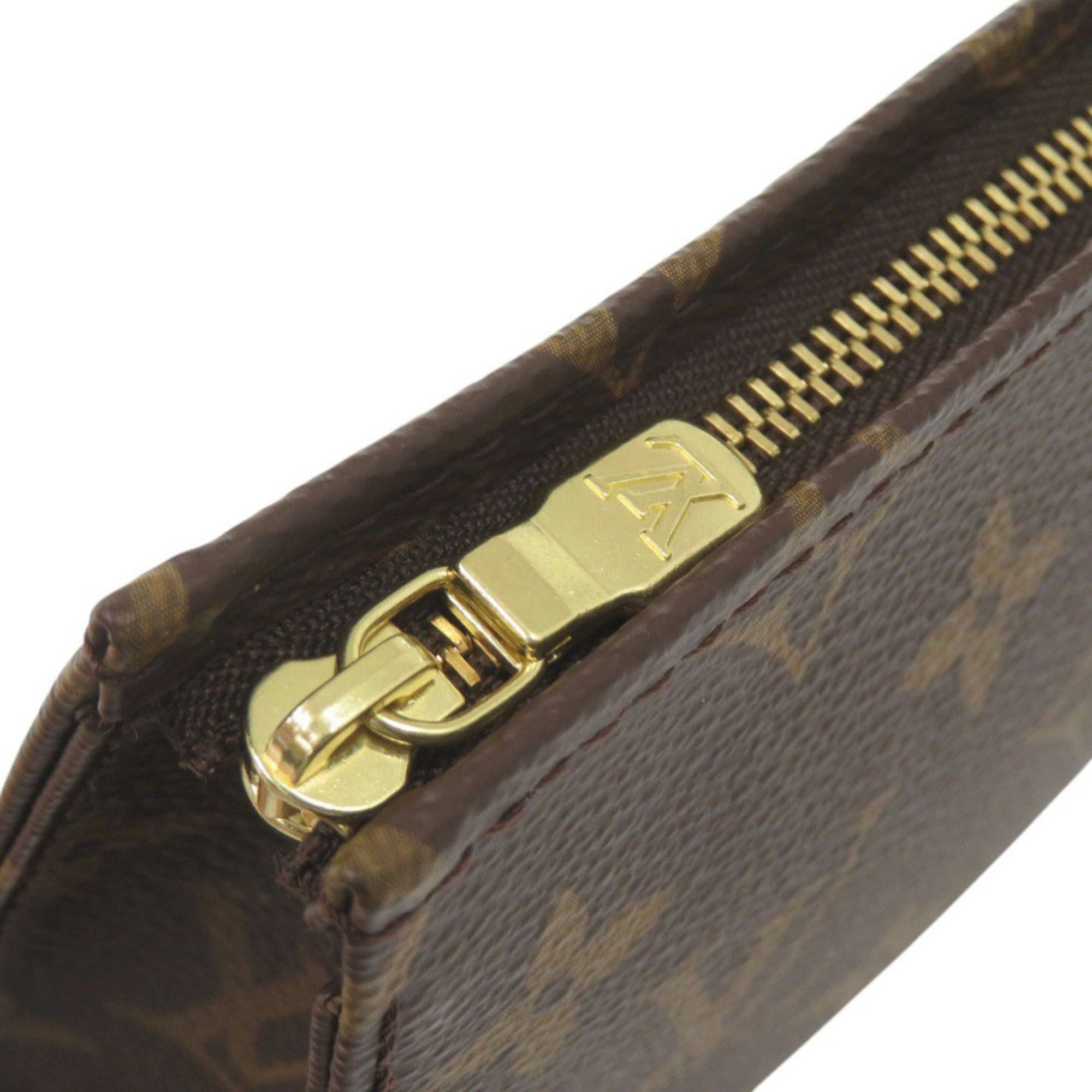Louis Vuitton Like new Louis Vuitton Poche Toilette 15 Monogram M47546 bag pouch LV 0649LOUIS VUITTON Size ONE SIZE - 6 Thumbnail