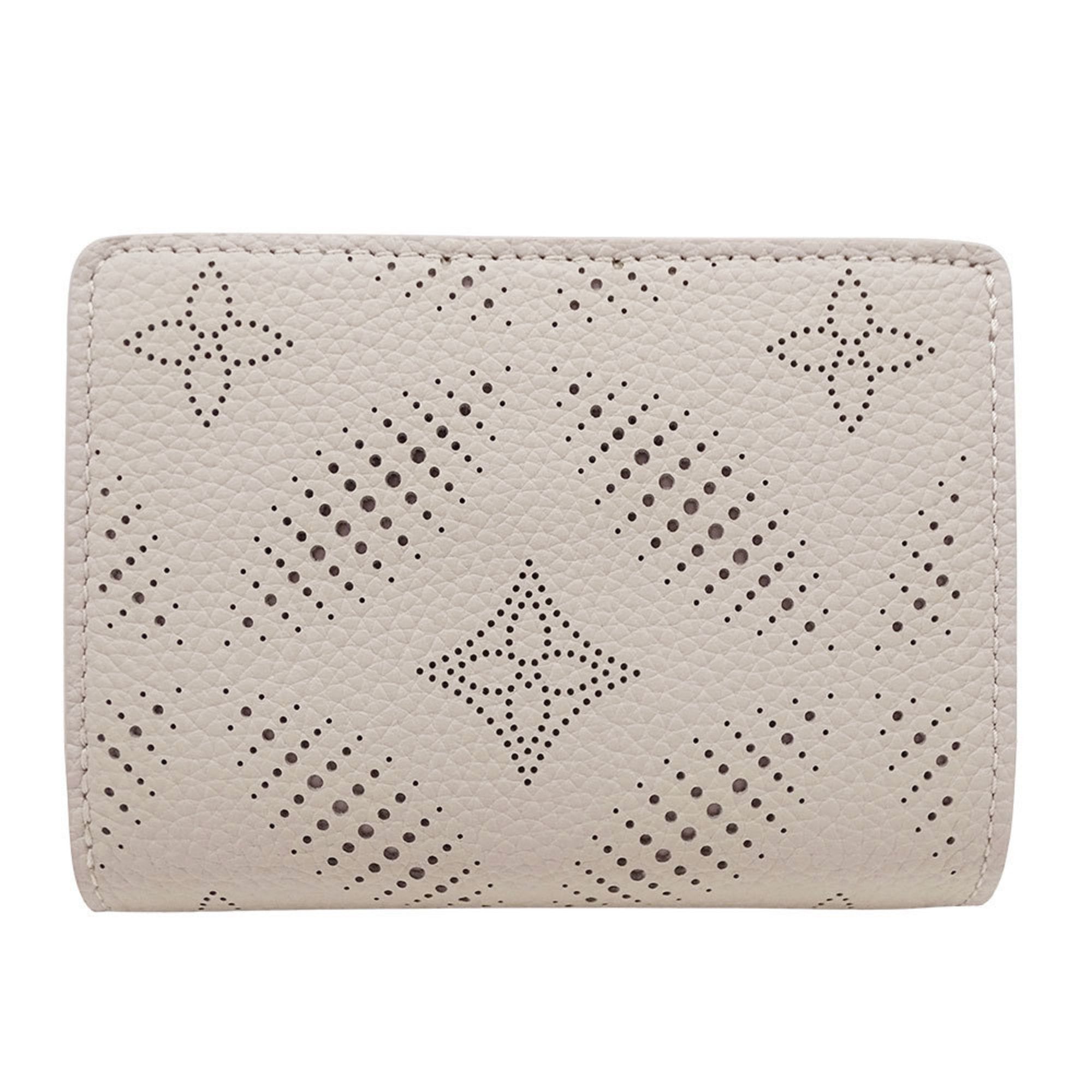 Louis Vuitton Women's Monogram Mahina Bifold Wallet, Portefeuille Claire, Bloom Gray, M13470