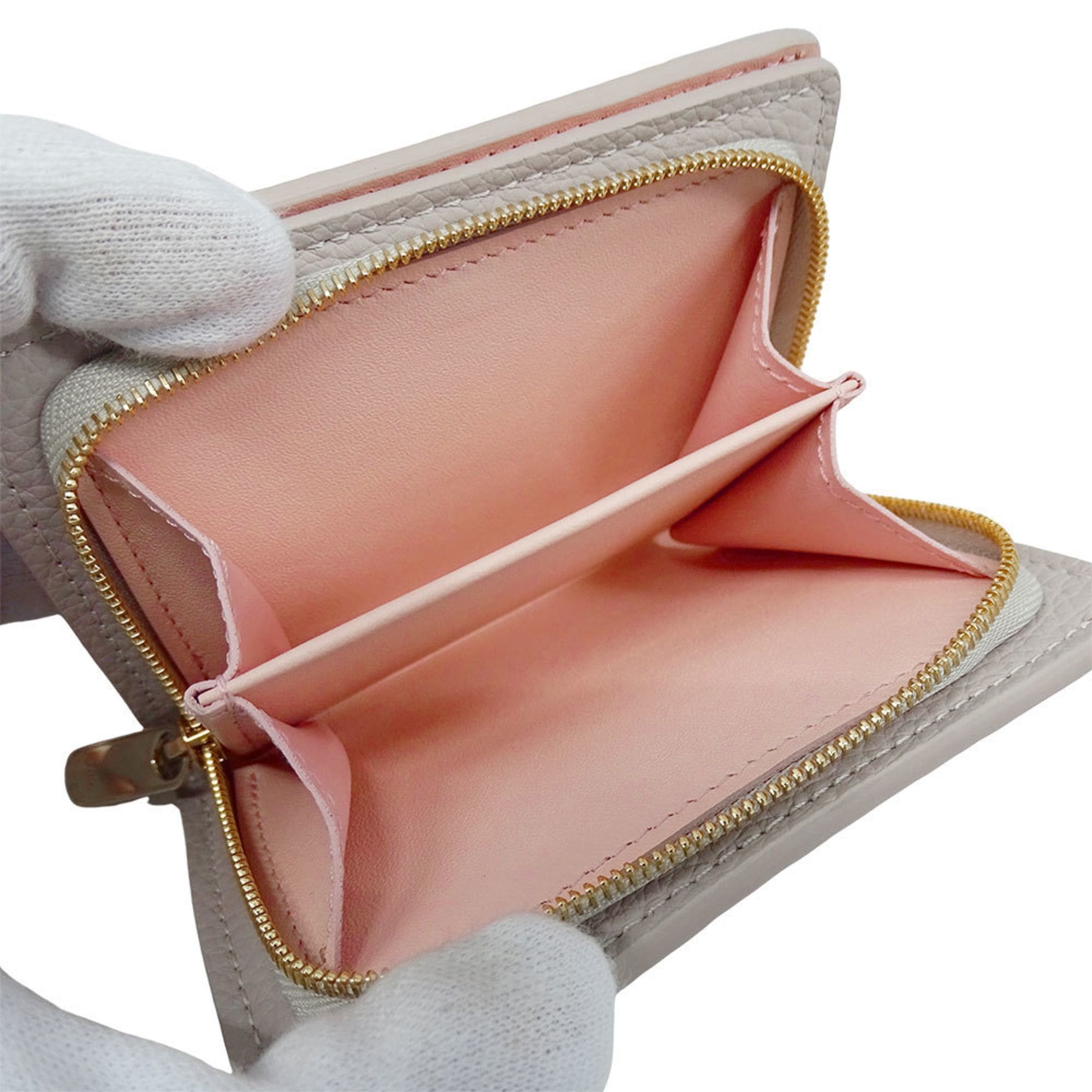 Louis Vuitton Women's Monogram Mahina Bifold Wallet, Portefeuille Claire, Bloom Gray, M13470