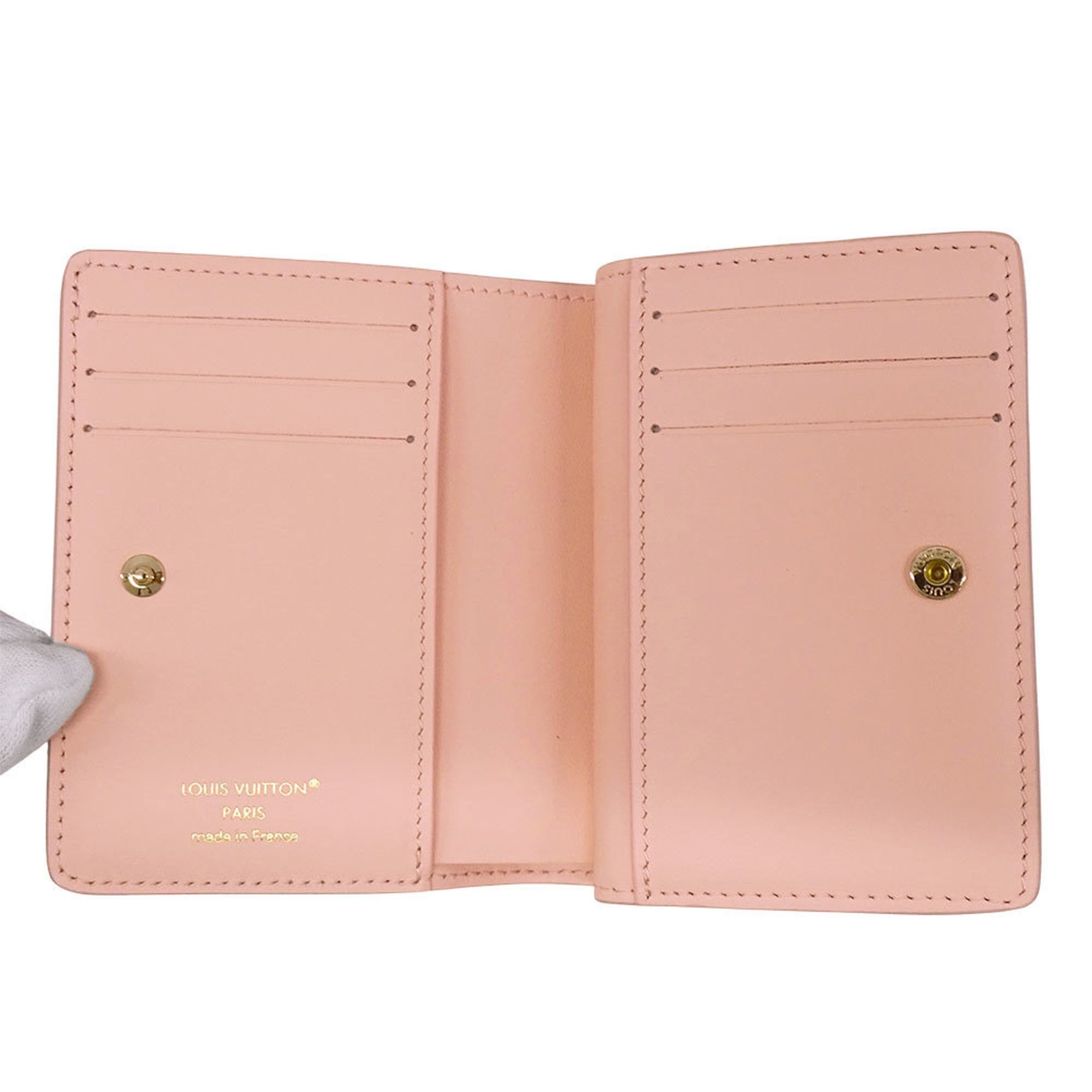 Louis Vuitton Women's Monogram Mahina Bifold Wallet, Portefeuille Claire, Bloom Gray, M13470
