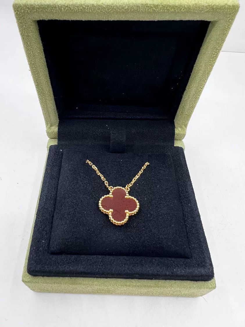 Van Cleef & Arpels VCA 2023 18k Gold Carnelian Necklace Size ONE SIZE - 3 Thumbnail