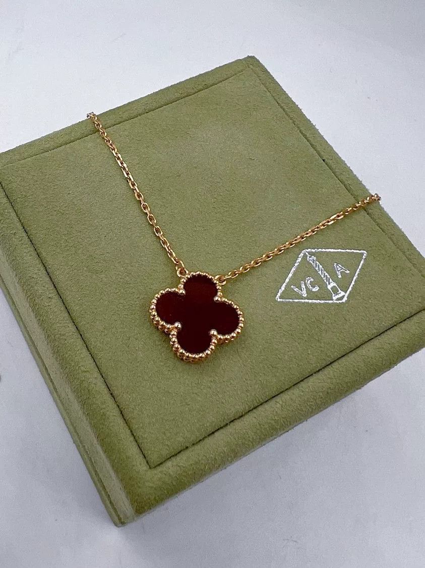 Van Cleef & Arpels VCA 2023 18k Gold Carnelian Necklace Size ONE SIZE - 2 Thumbnail