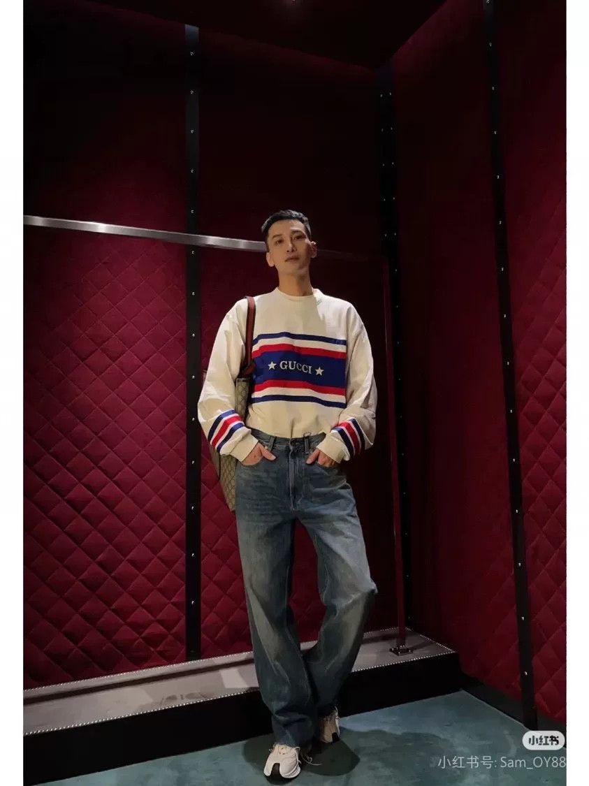Gucci Gucci White Logo Stripe Print Crewneck Sweatshirt Size US M / EU 48-50 / 2 - 5 Thumbnail