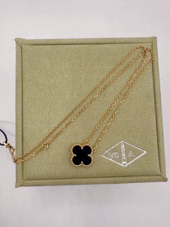 Van Cleef & Arpels VCA 18K Gold Black Onyx Clover Necklace Size ONE SIZE - 4 Thumbnail