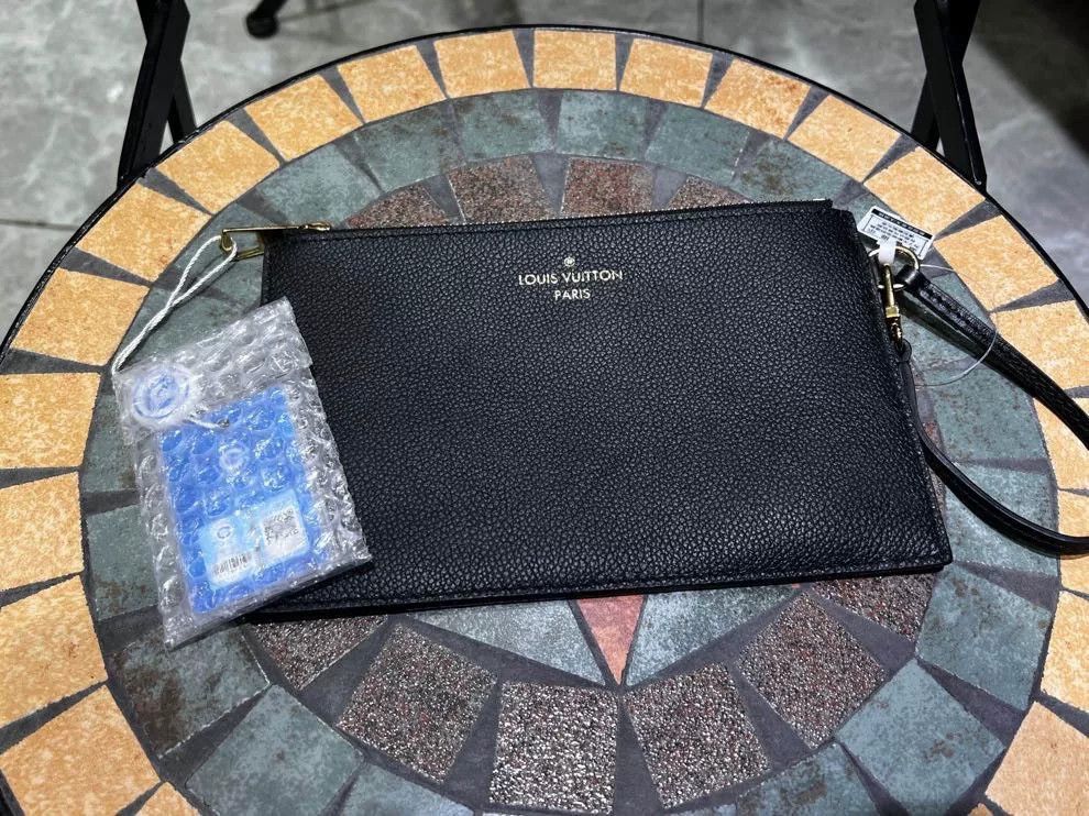 Louis Vuitton LV Small Handbag Black Gold Size ONE SIZE - 2 Thumbnail