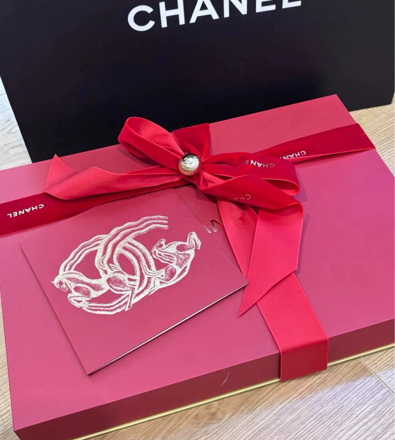 Chanel Chanel 2026 Horse VIC Limited Scarf Size ONE SIZE - 9 Thumbnail