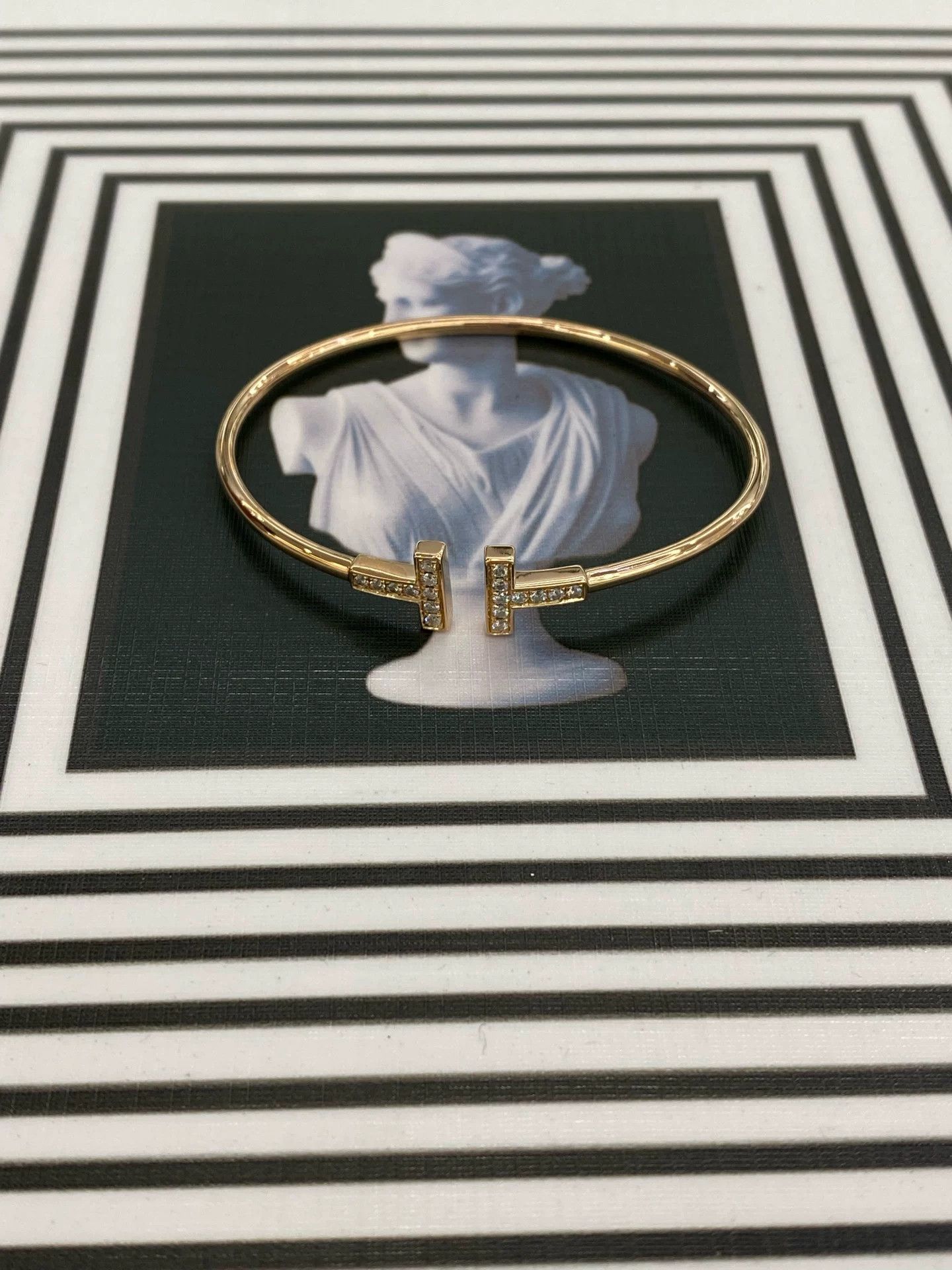Tiffany & Co. Tiffany & Co. Double T Diamond Bracelet Size ONE SIZE - 4 Thumbnail