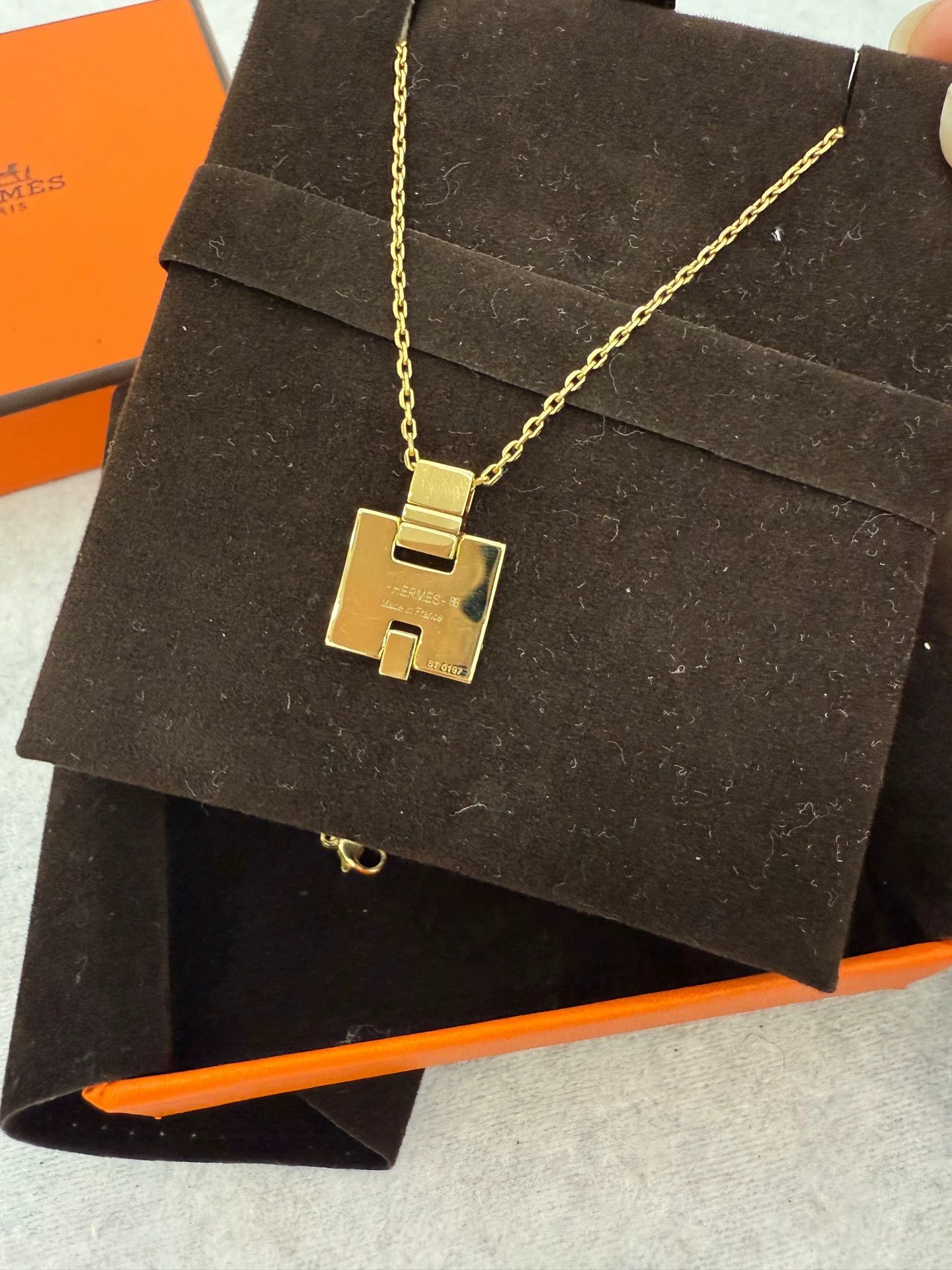 Hermes Hermes Eileen H Buckle Square Necklace Size ONE SIZE - 2 Thumbnail
