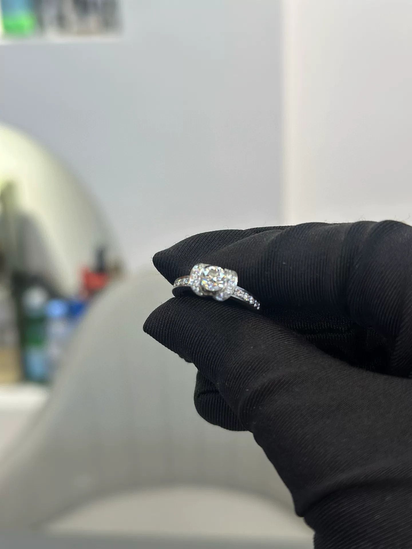 Tiffany & Co. Tiffany Ribbon 0.50ct Solitaire Ring Size ONE SIZE - 4 Thumbnail