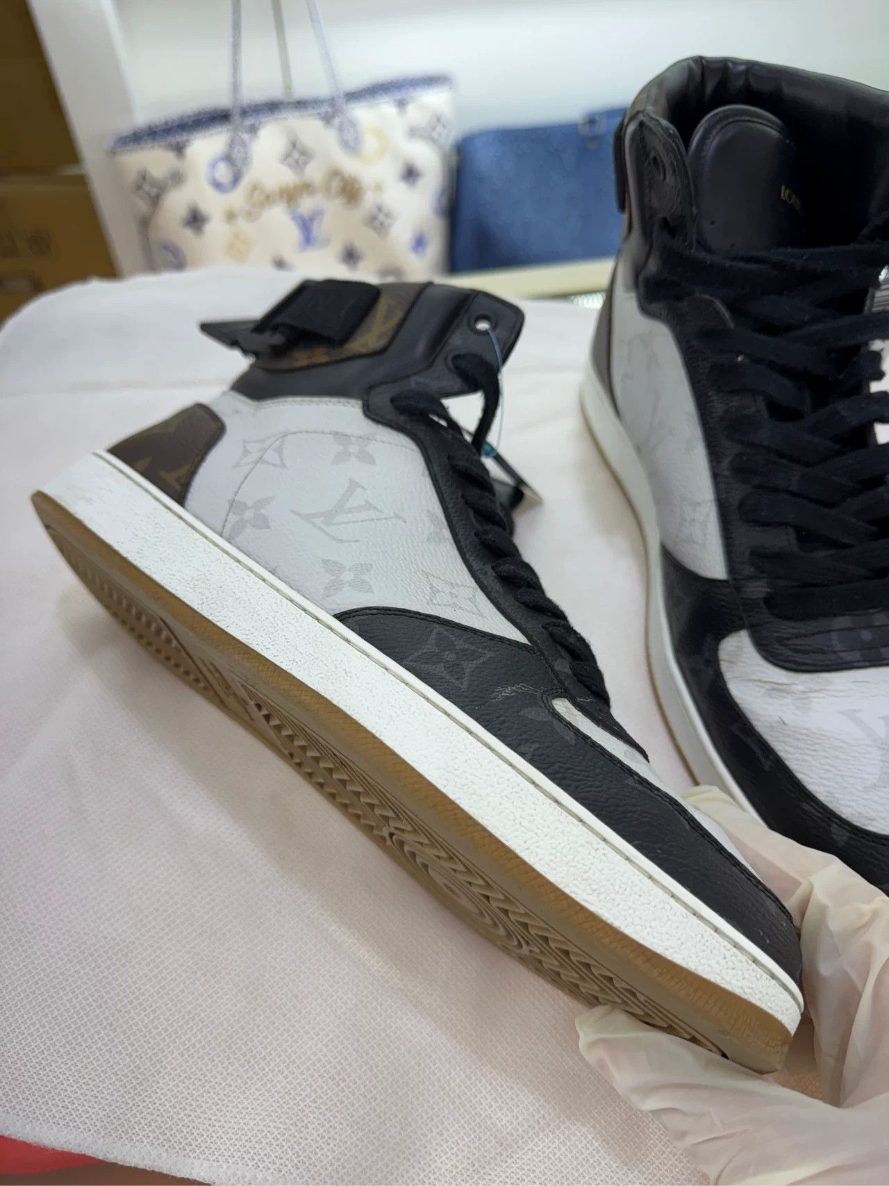 Louis Vuitton LV Rivoli High-Top Sneakers Size US 8 / EU 41 - 3 Thumbnail