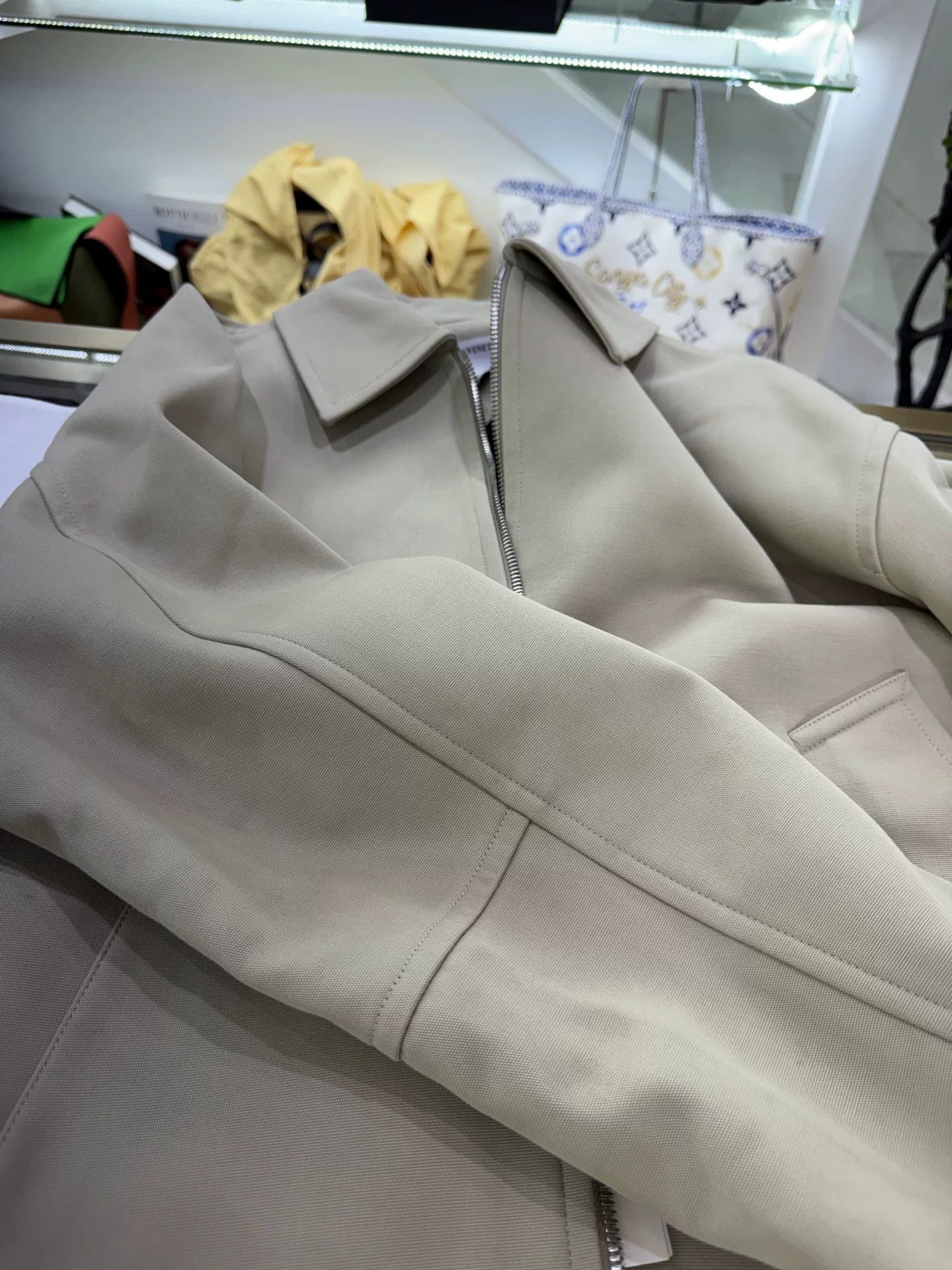 Bottega Veneta Bottega Veneta Men's Lapel Jacket Size US M / EU 48-50 / 2 - 5 Thumbnail