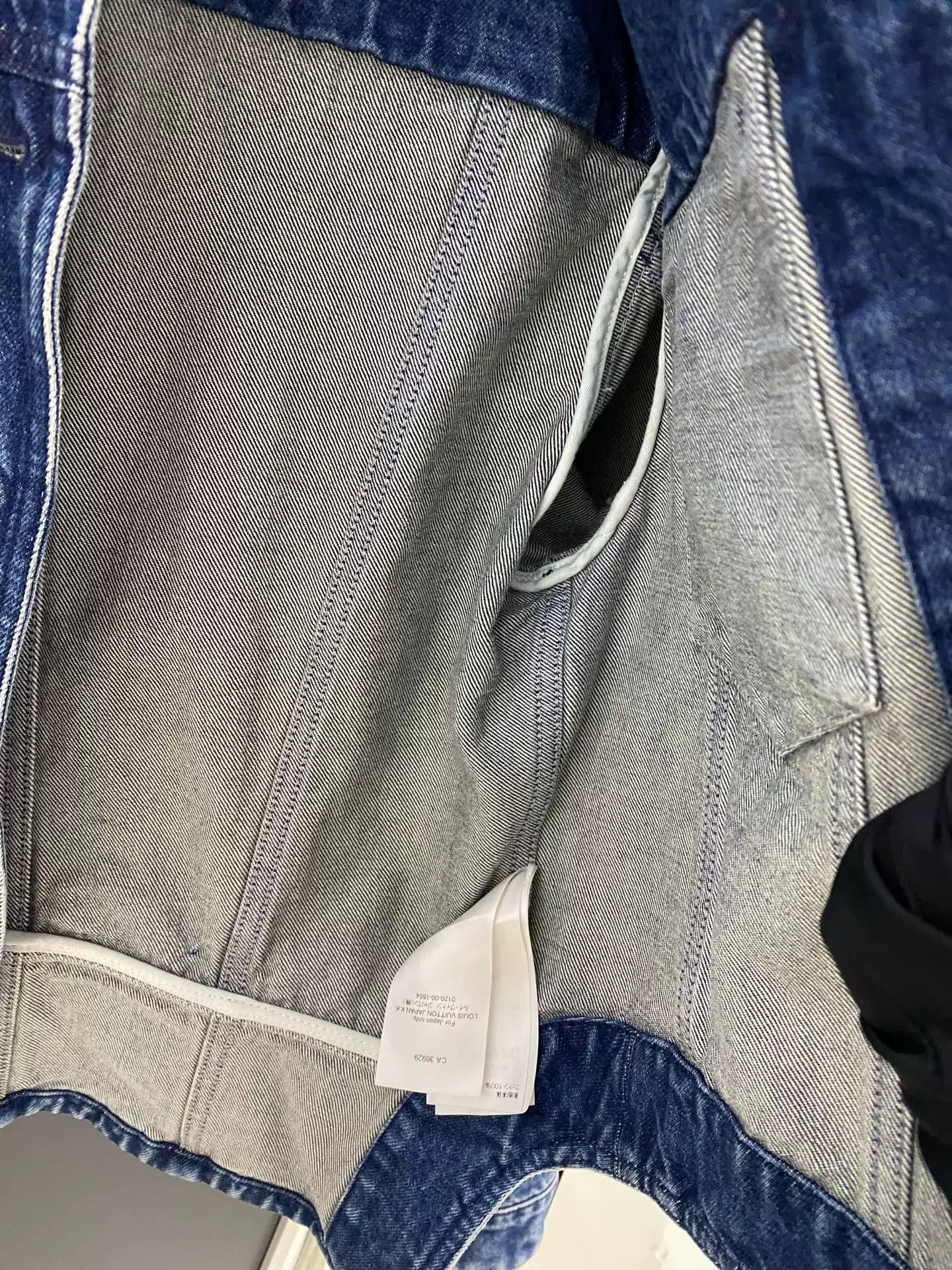 Louis Vuitton LV Washed Blue Denim Jacket Size XS / US 0-2 / IT 36-38 - 5 Thumbnail