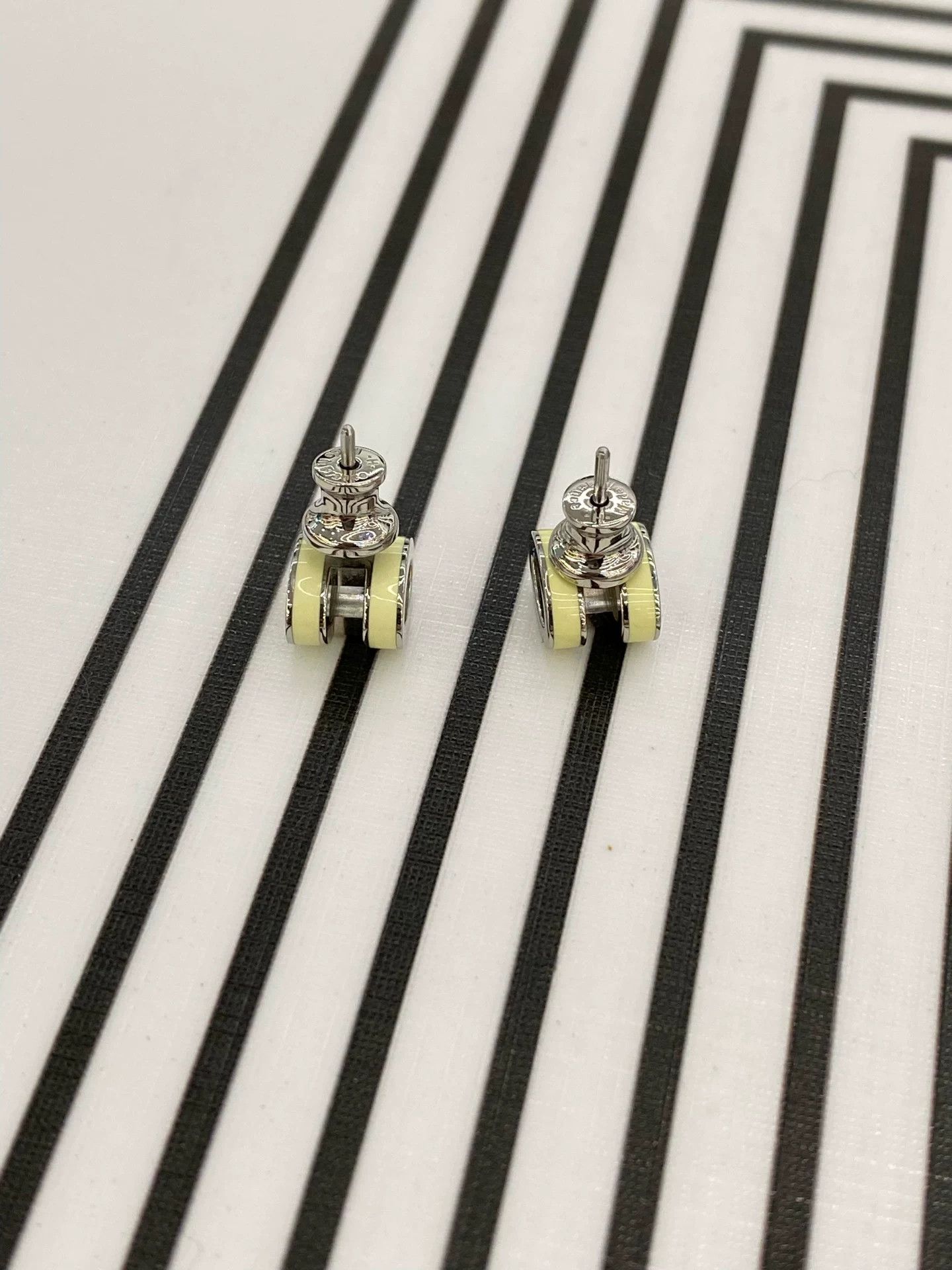 Hermes Hermes Pop H Earrings Yellow Small Size ONE SIZE - 5 Thumbnail
