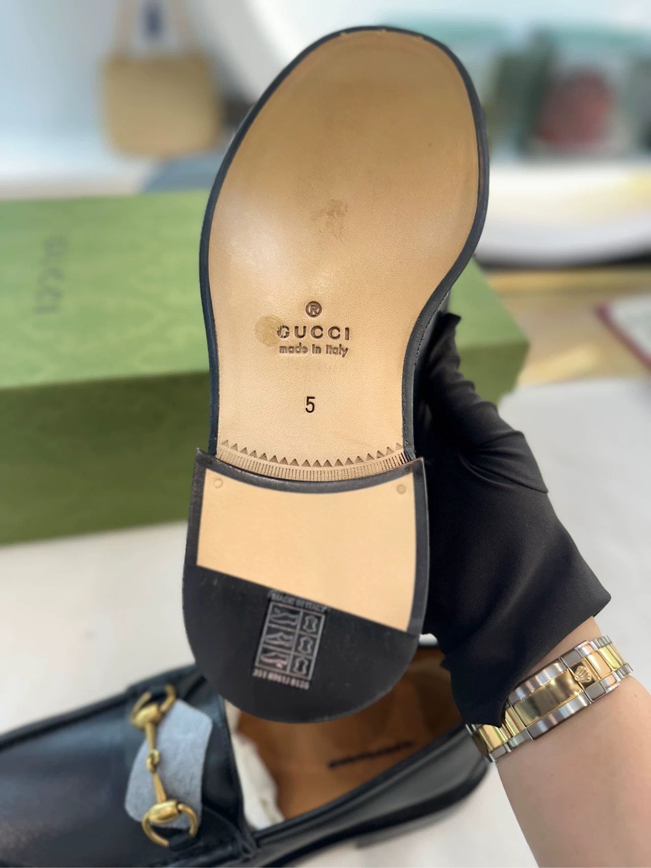 Gucci Gucci Black Gold Loafers Size US 7 / IT 37 - 5 Thumbnail